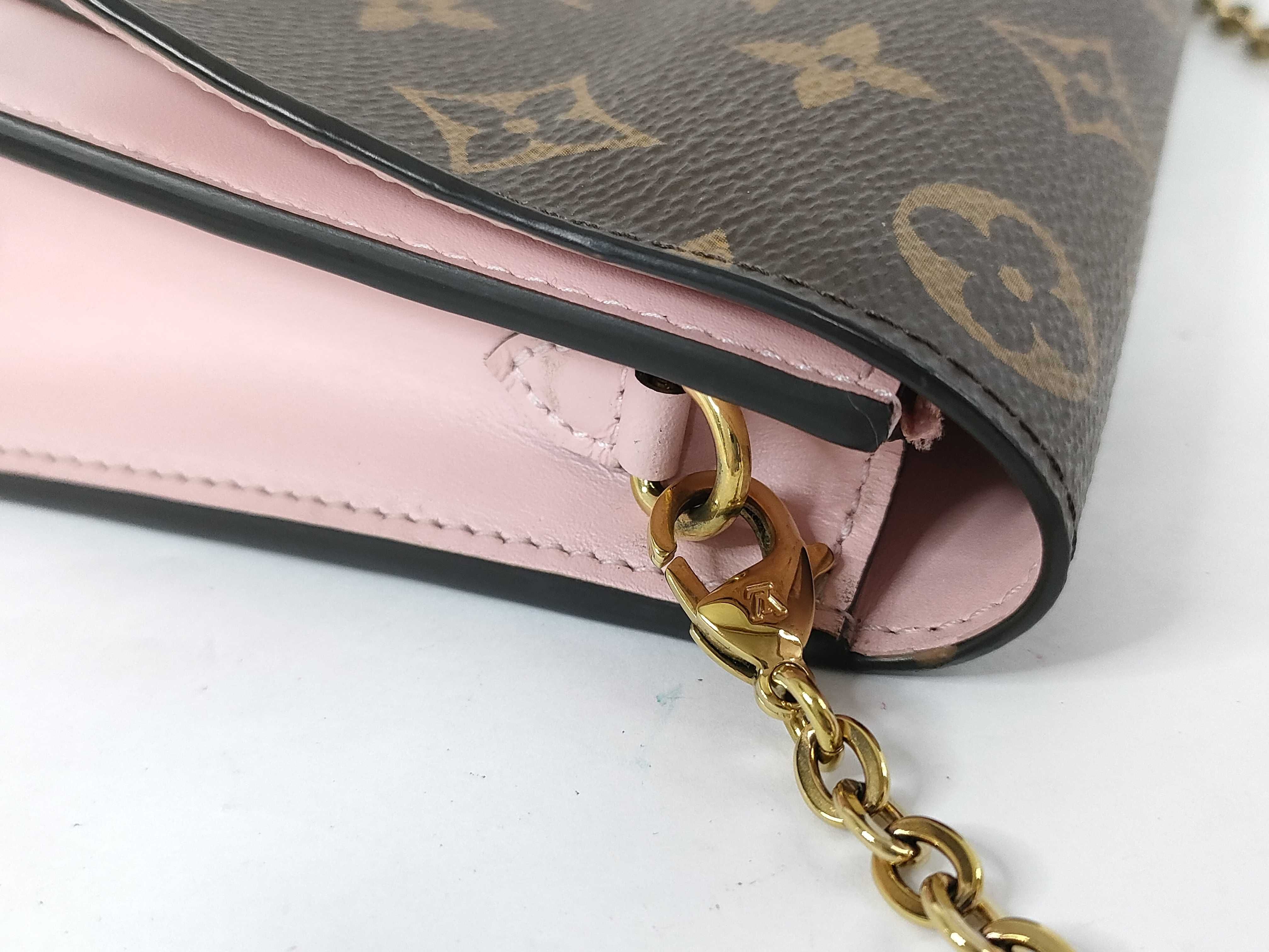 Monogram Louis Vuitton Chain Wallet Portefeuille Flore Chain Monogram Rose Ballerine Shoulder Bag — view 5