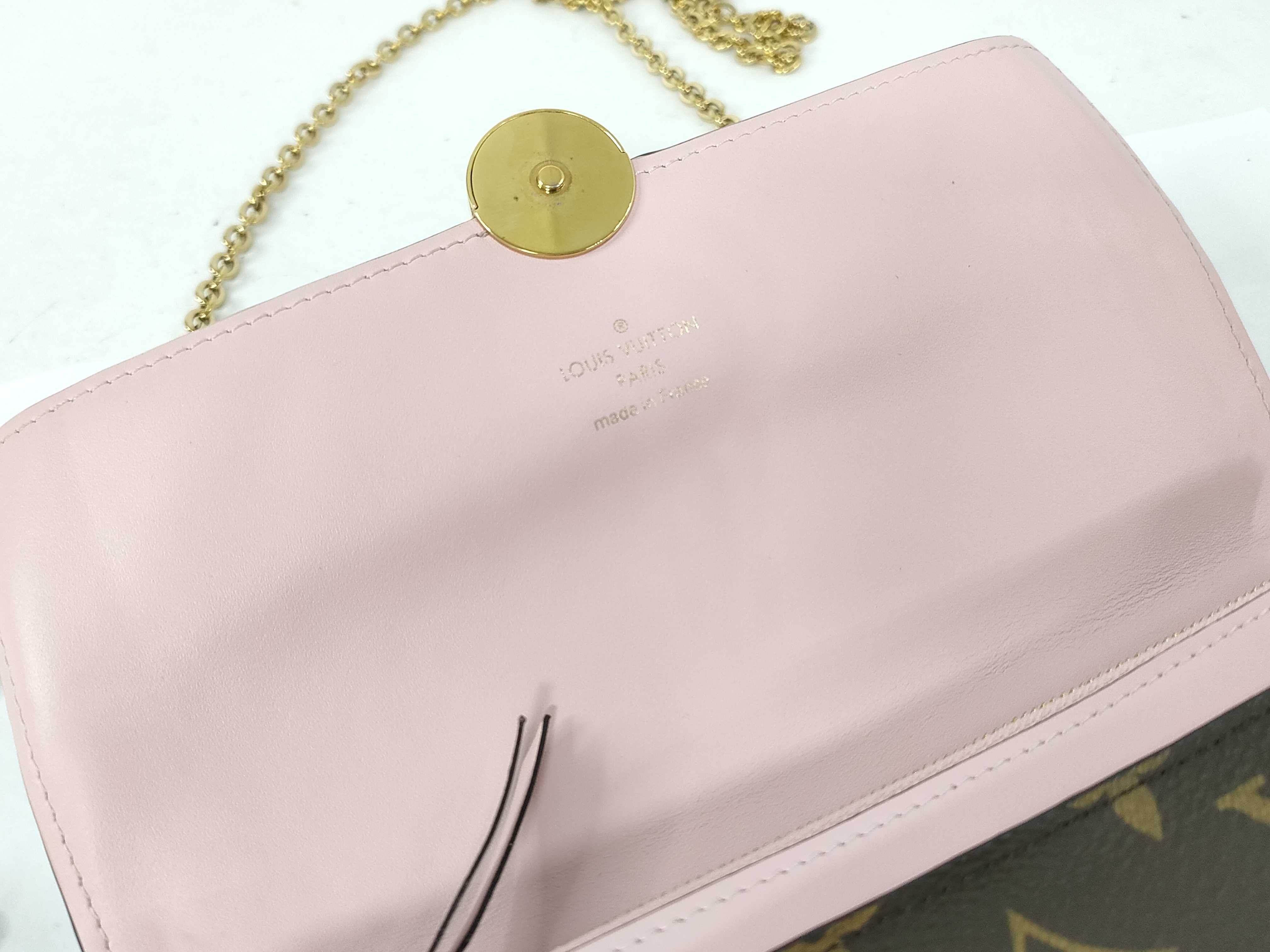 Monogram Louis Vuitton Chain Wallet Portefeuille Flore Chain Monogram Rose Ballerine Shoulder Bag — view 8