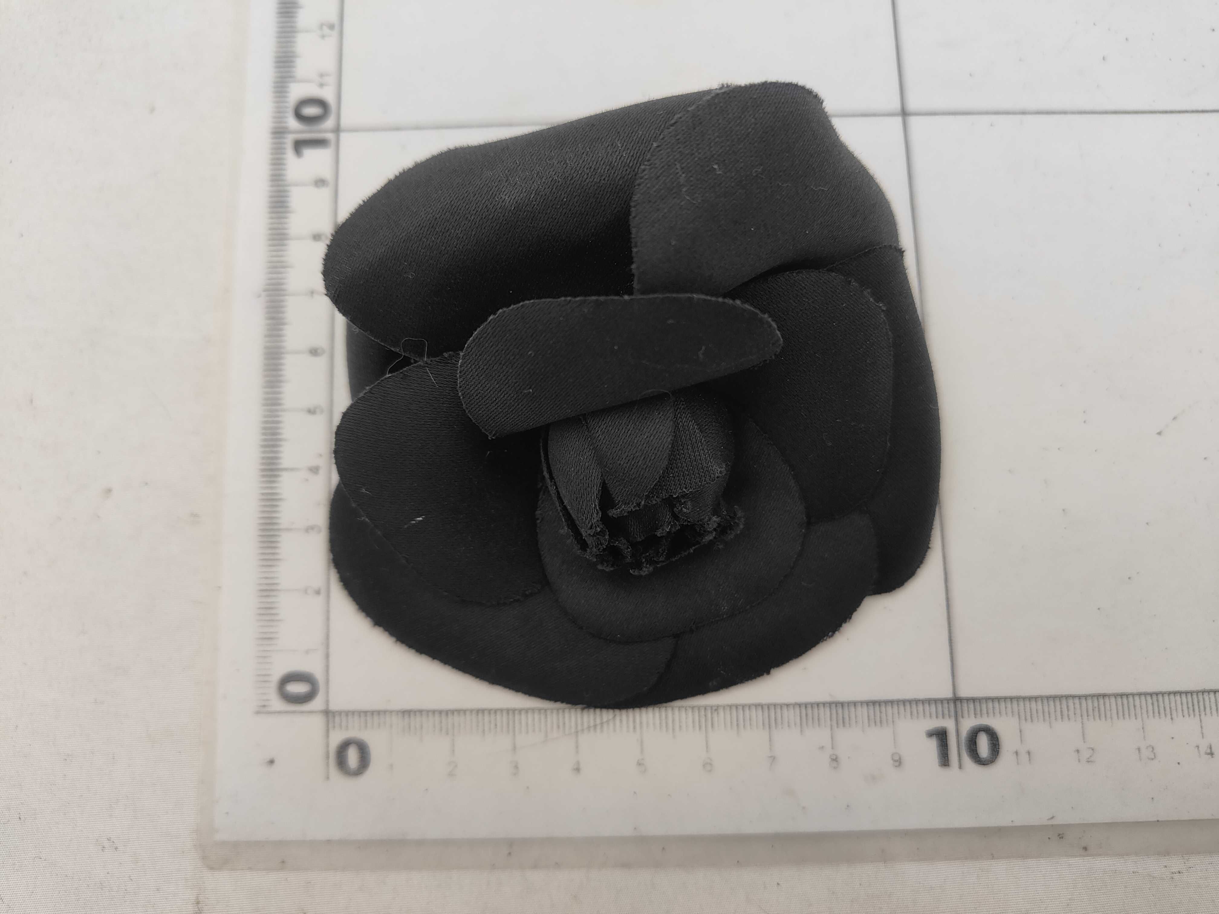 Camellia / Serial number unknown / Brooch — view 4