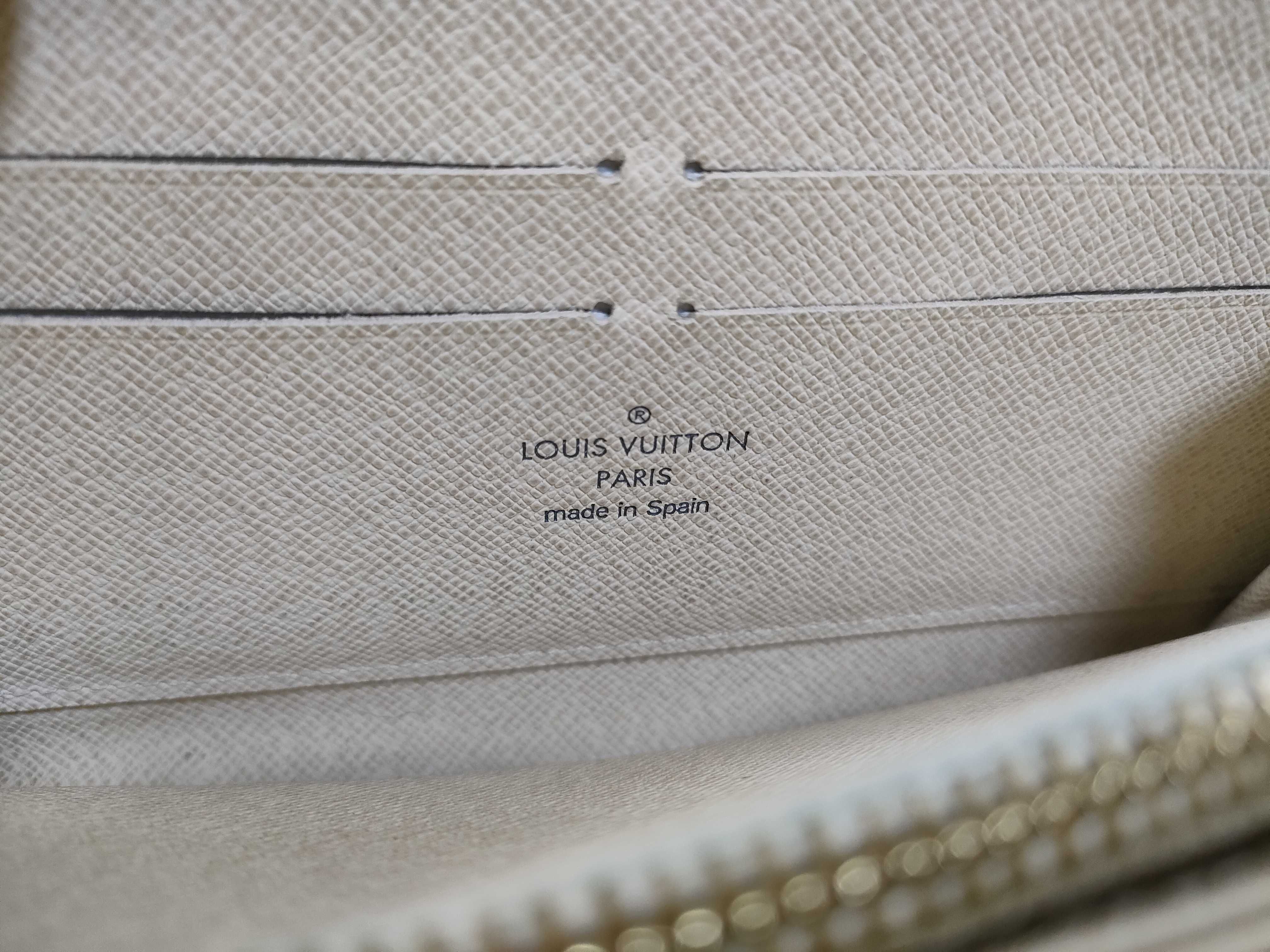 Damier Azur LV Long Wallet Damier Azur Wallet — view 9