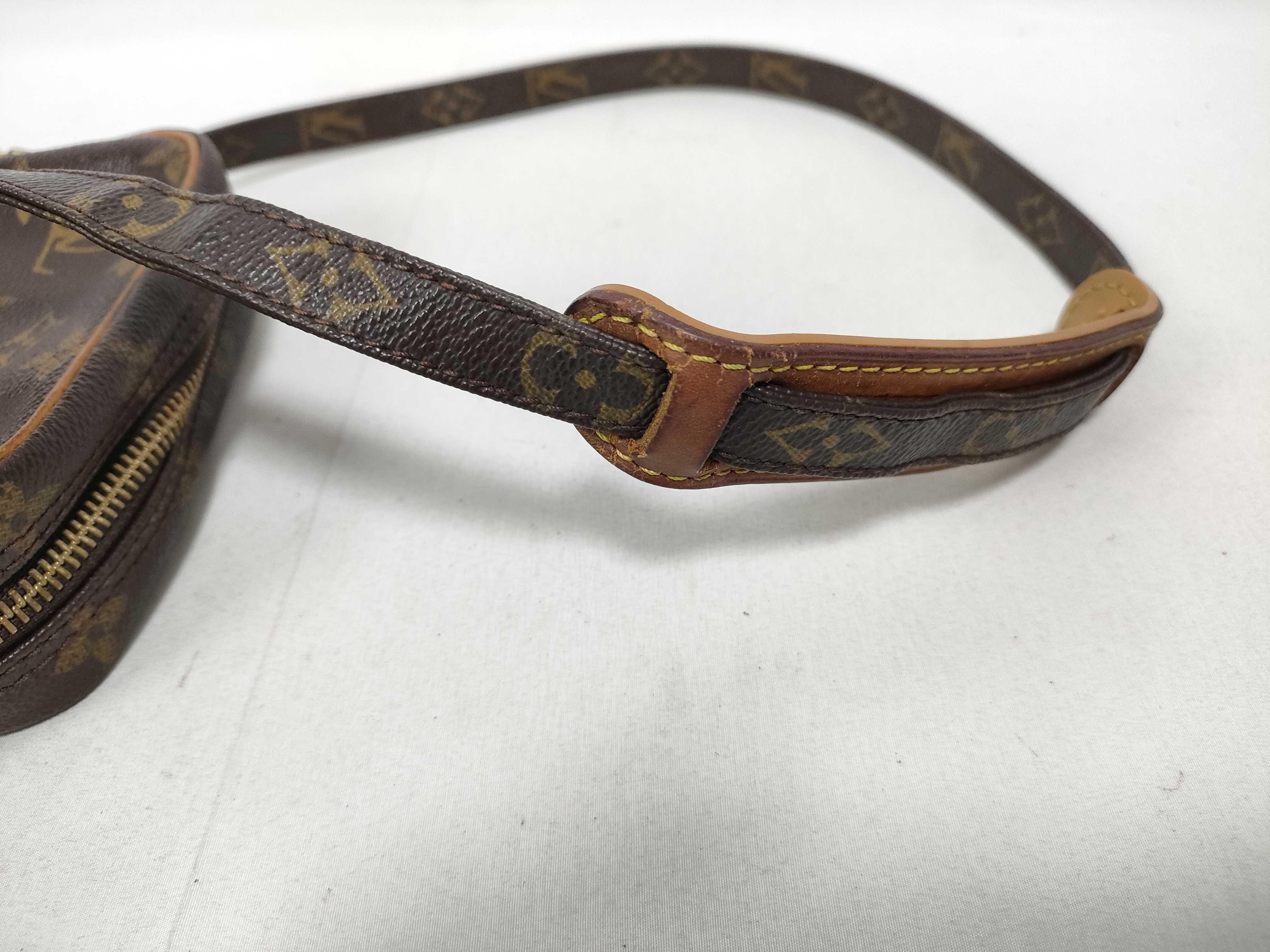 Monogram Louis Vuitton Monogram Danube PM SL1001 Shoulder Bag — view 8