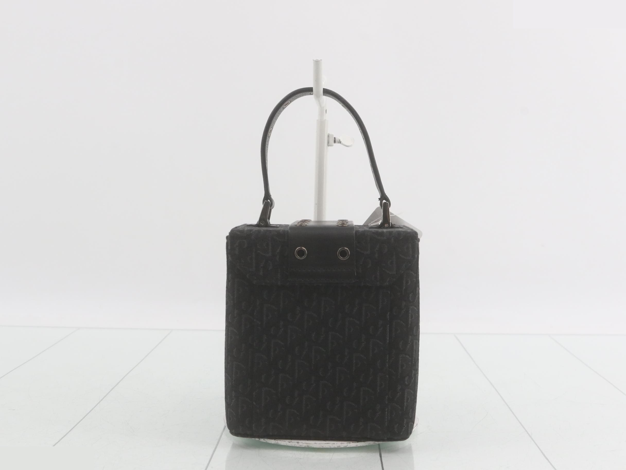 Vanity bag — view 2