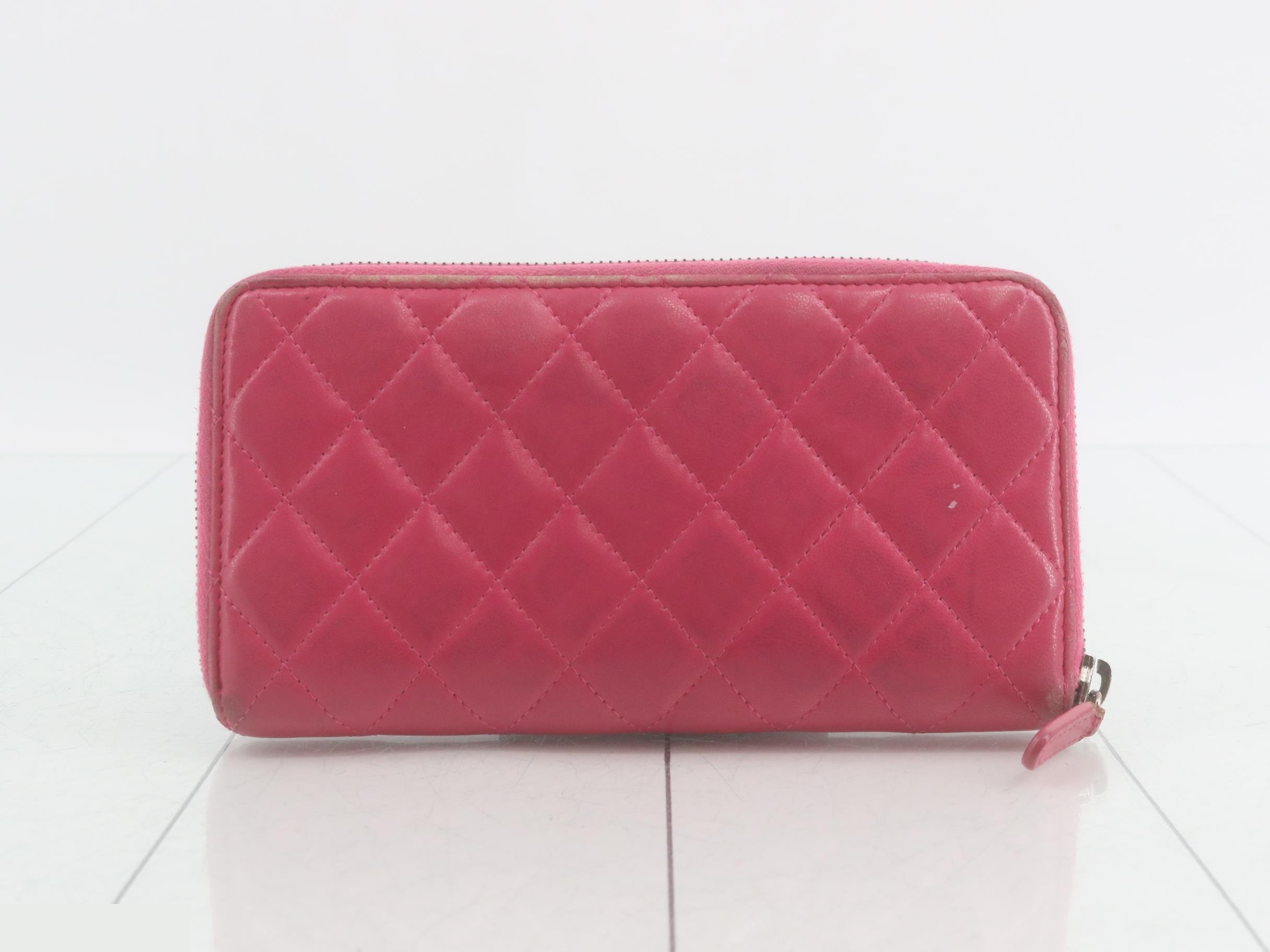 Matelassé long wallet, round shape, lambskin, silver hardware, pink — view 2