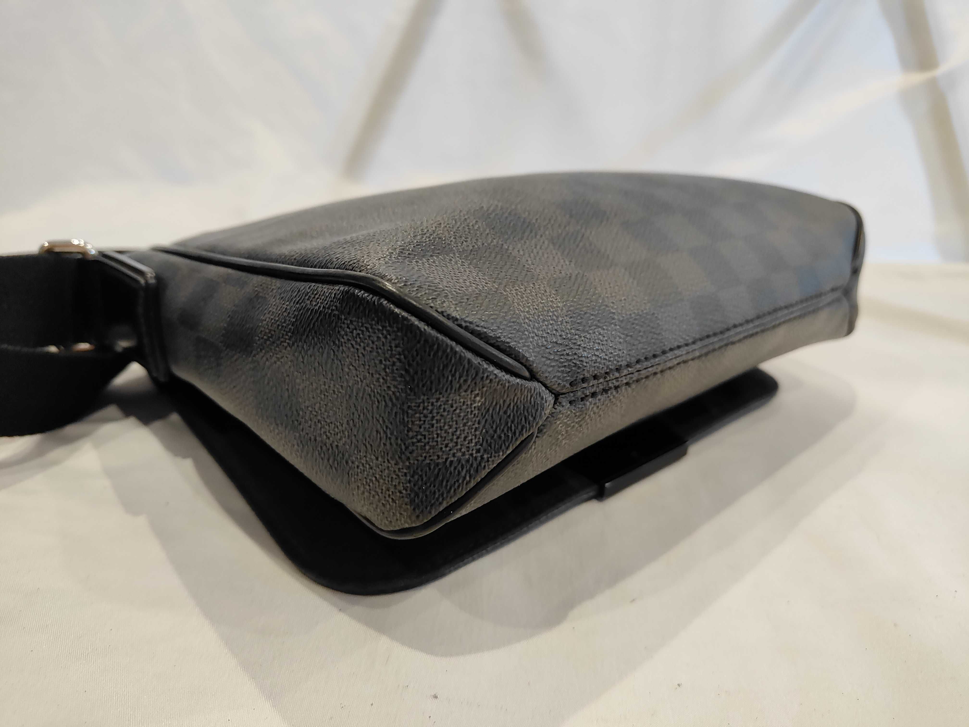 Damier District Shoulder Bag — view 4