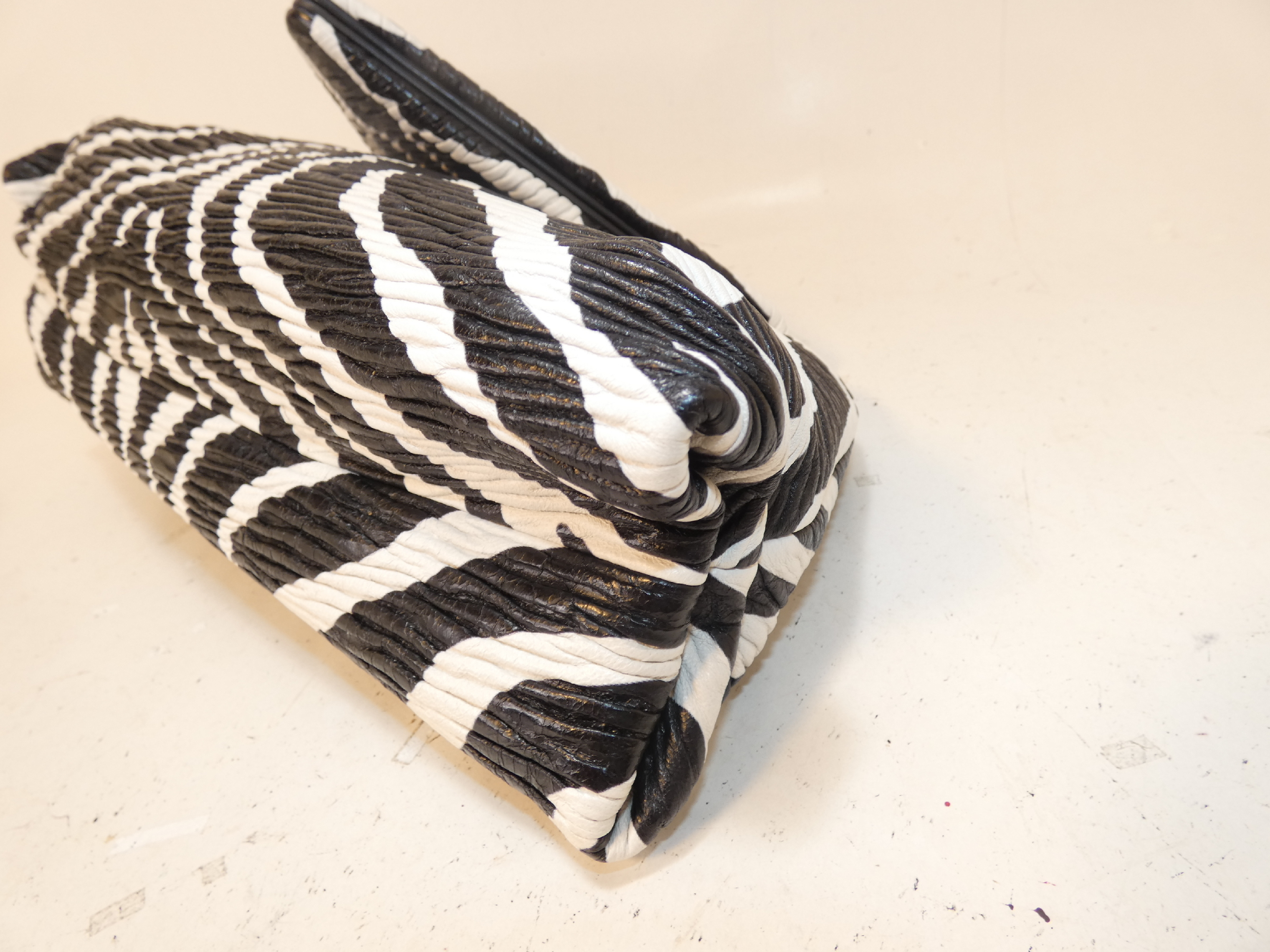 Triangle Leather Second Pouch ZEBRA Clutch Bag — view 6