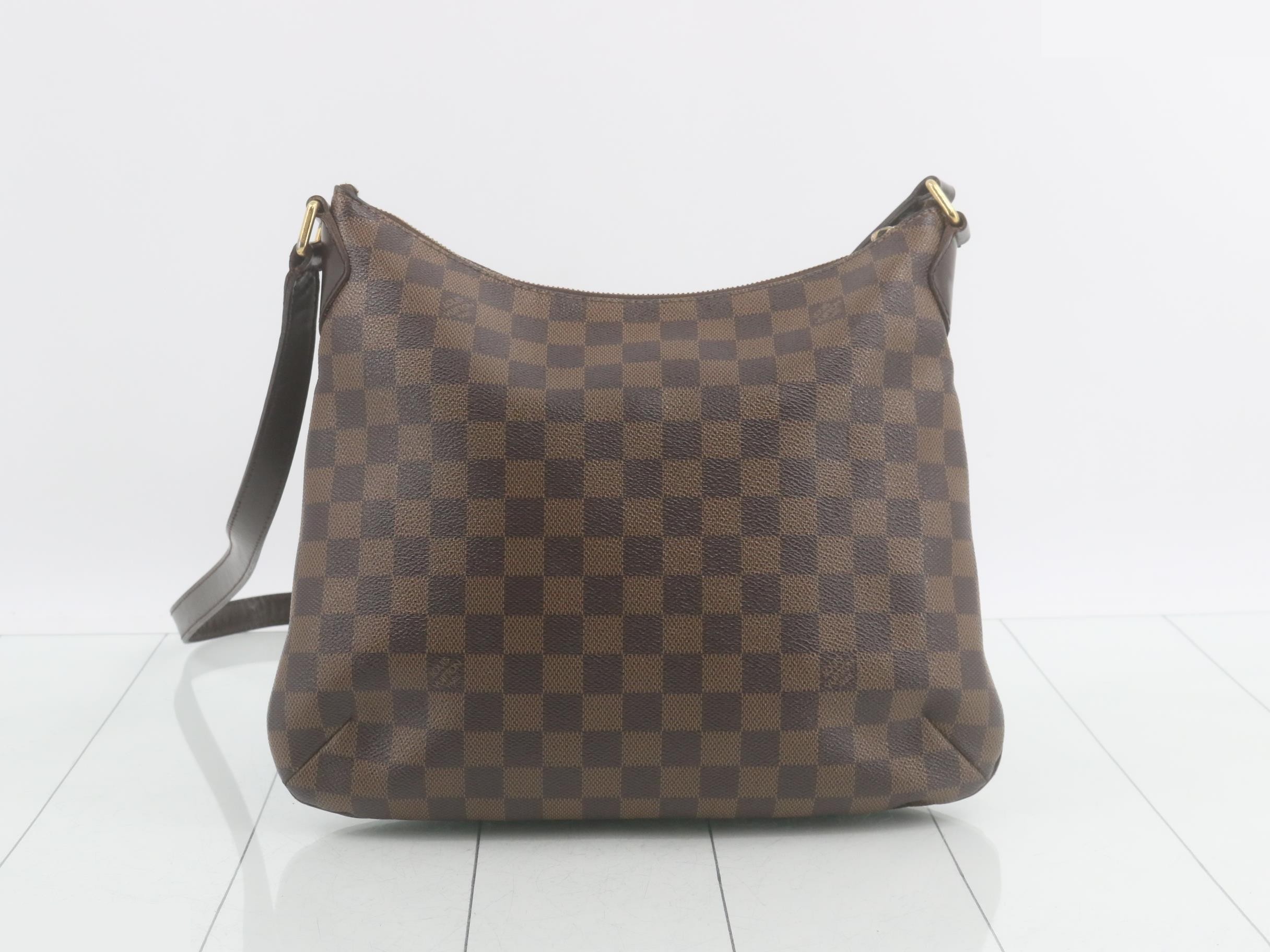 Damier Bloomsbury PM Shoulder Bag — view 2
