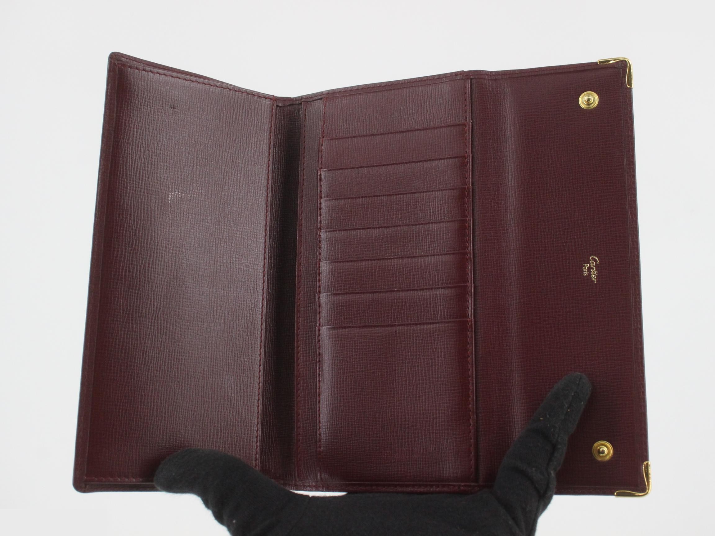 Must-have long wallet with clasp closure, Bordeaux leather. — view 4