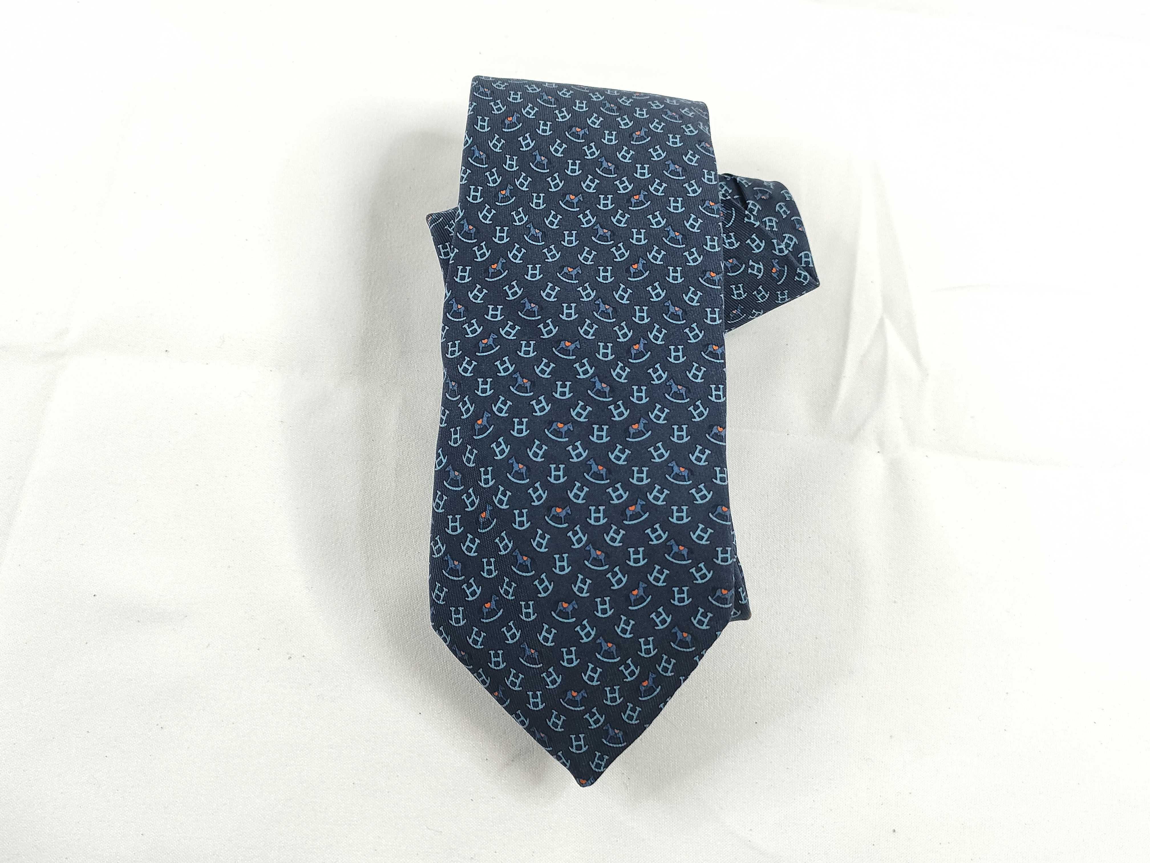 all-over pattern tie and other accessories