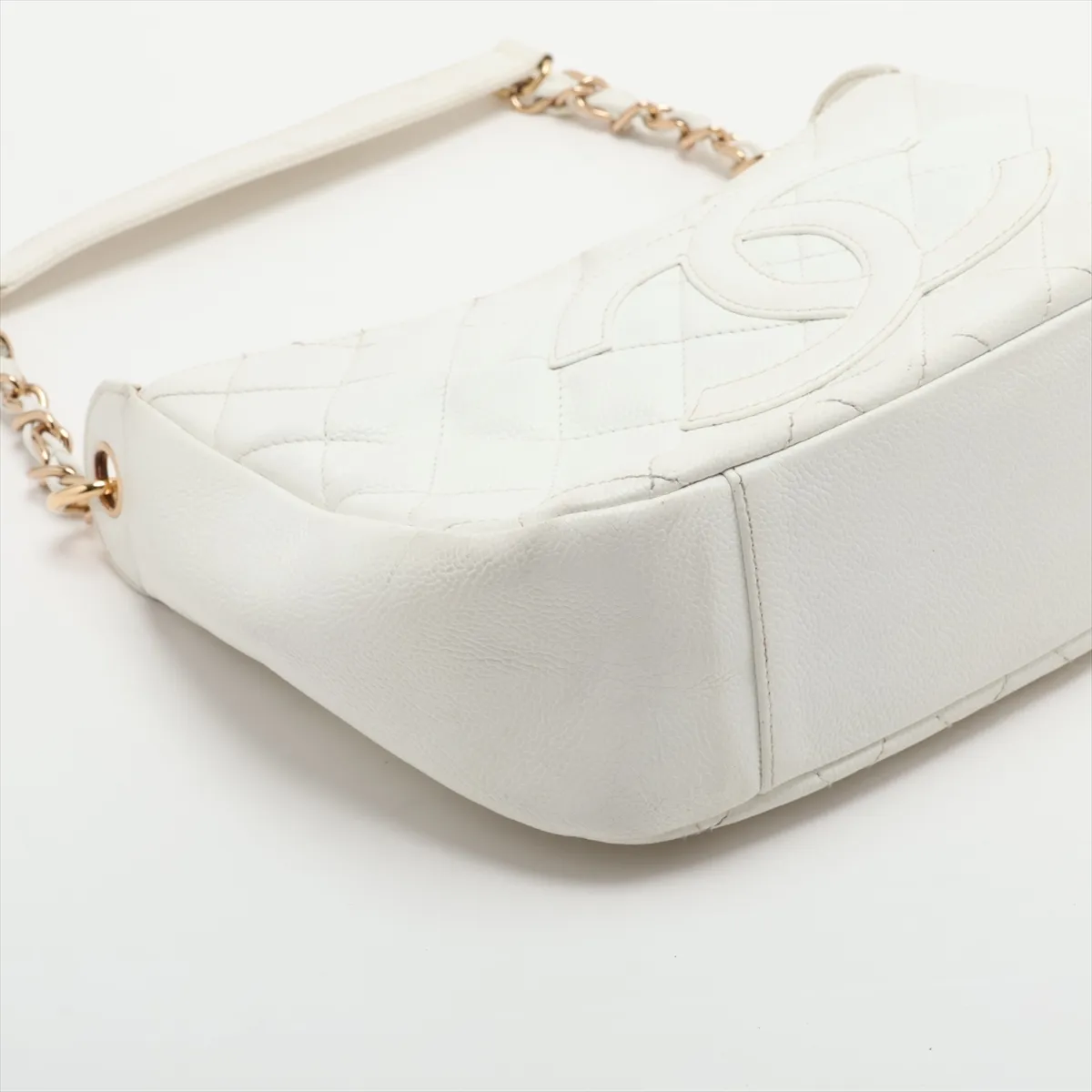 Matelassé Caviar Skin Chain Shoulder Bag, White with Gold Hardware, Item No. 7437269 (Serial Number 7) — view 4