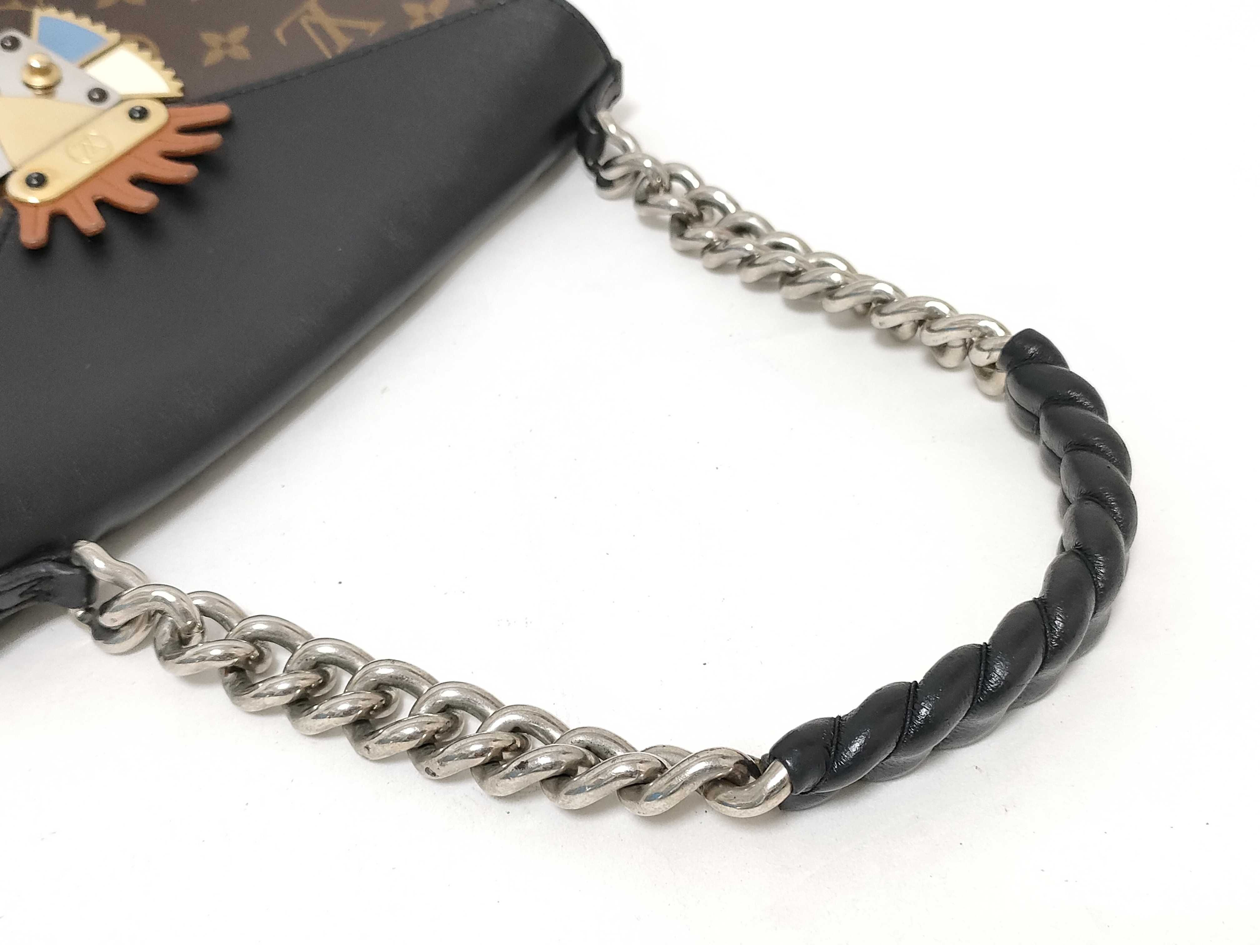 Monogram LV Shoulder Bag PM26060452 Shoulder Bag — view 3
