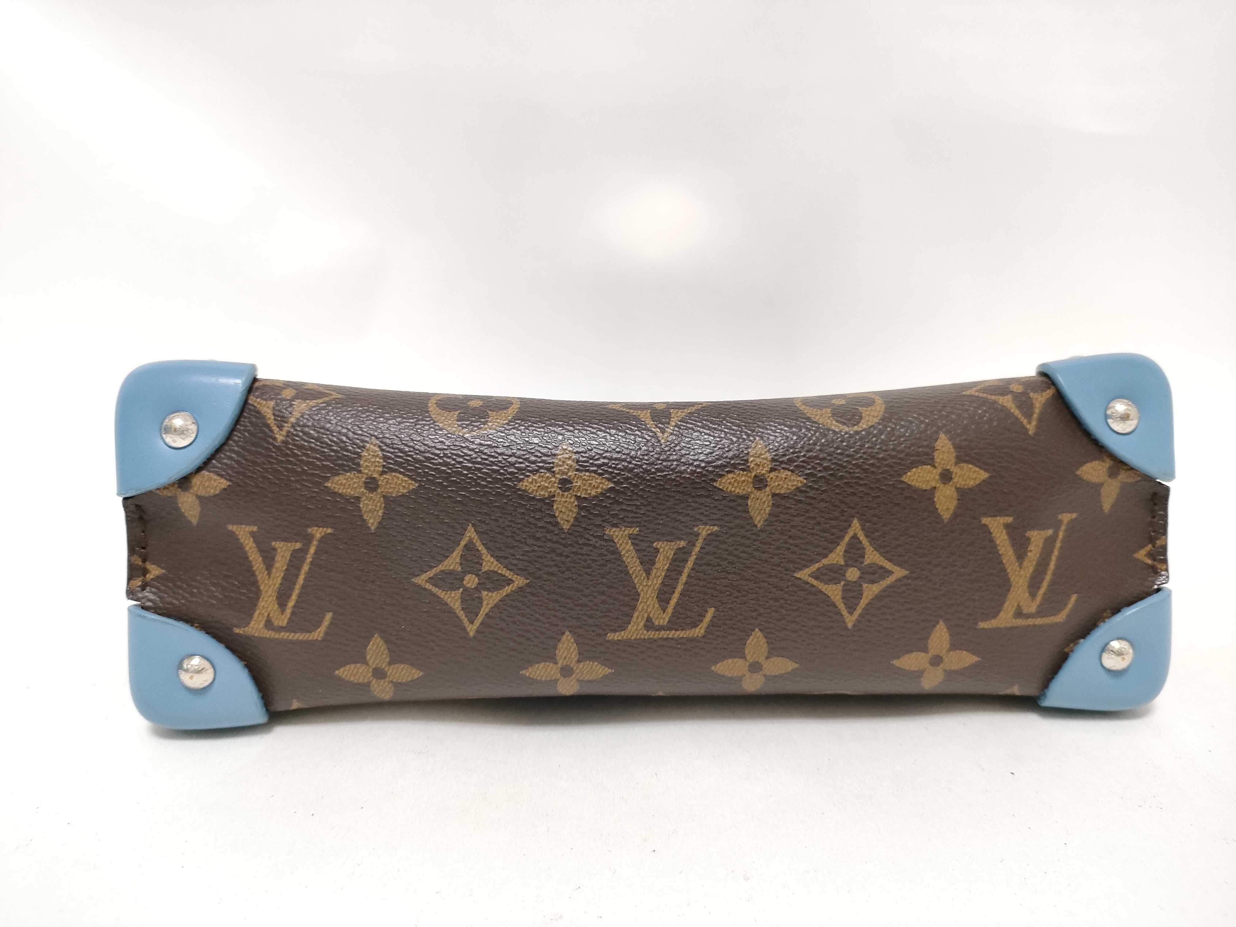 Monogram LV Shoulder Bag PM26060452 Shoulder Bag — view 7