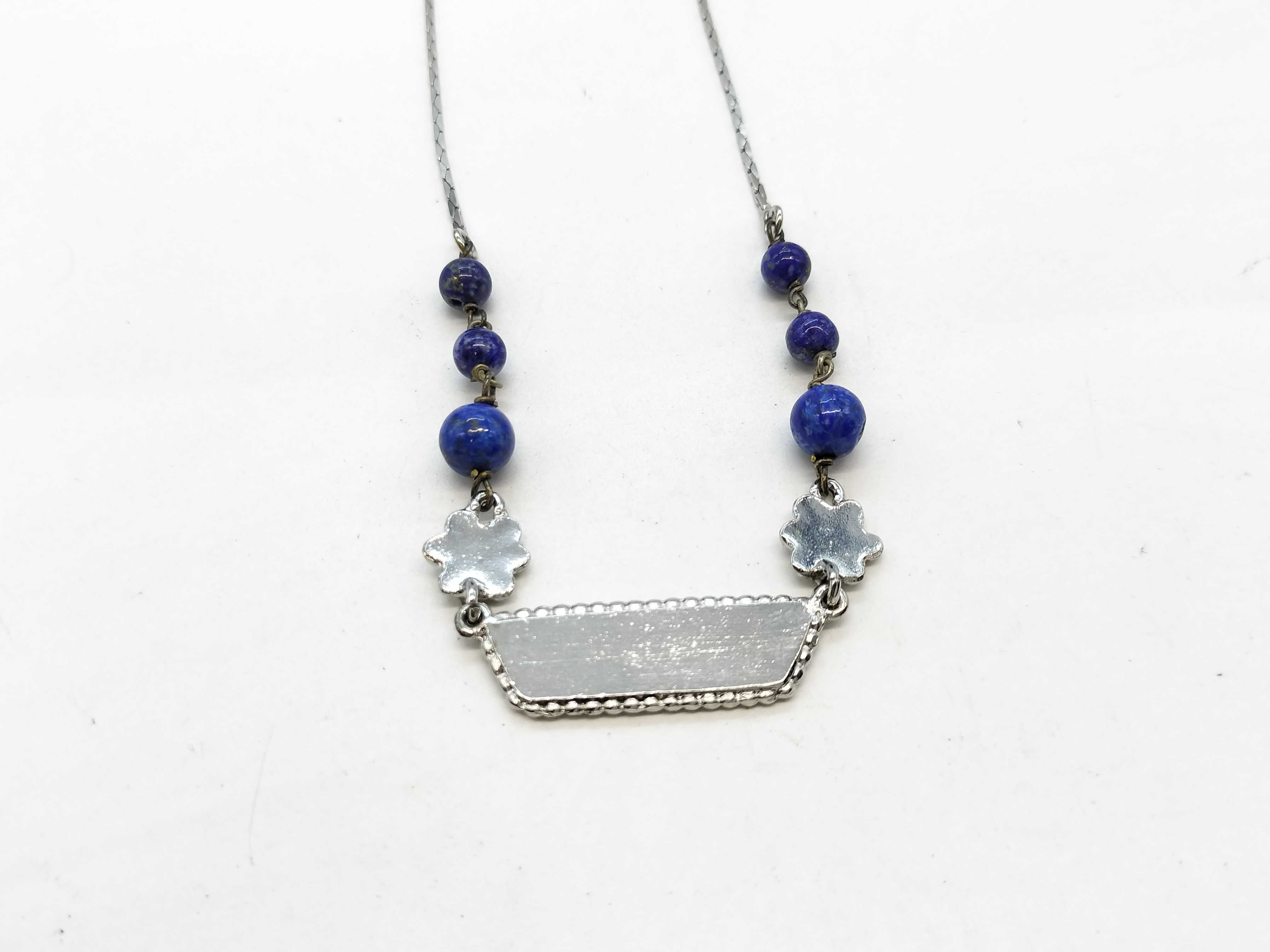 necklace — view 2