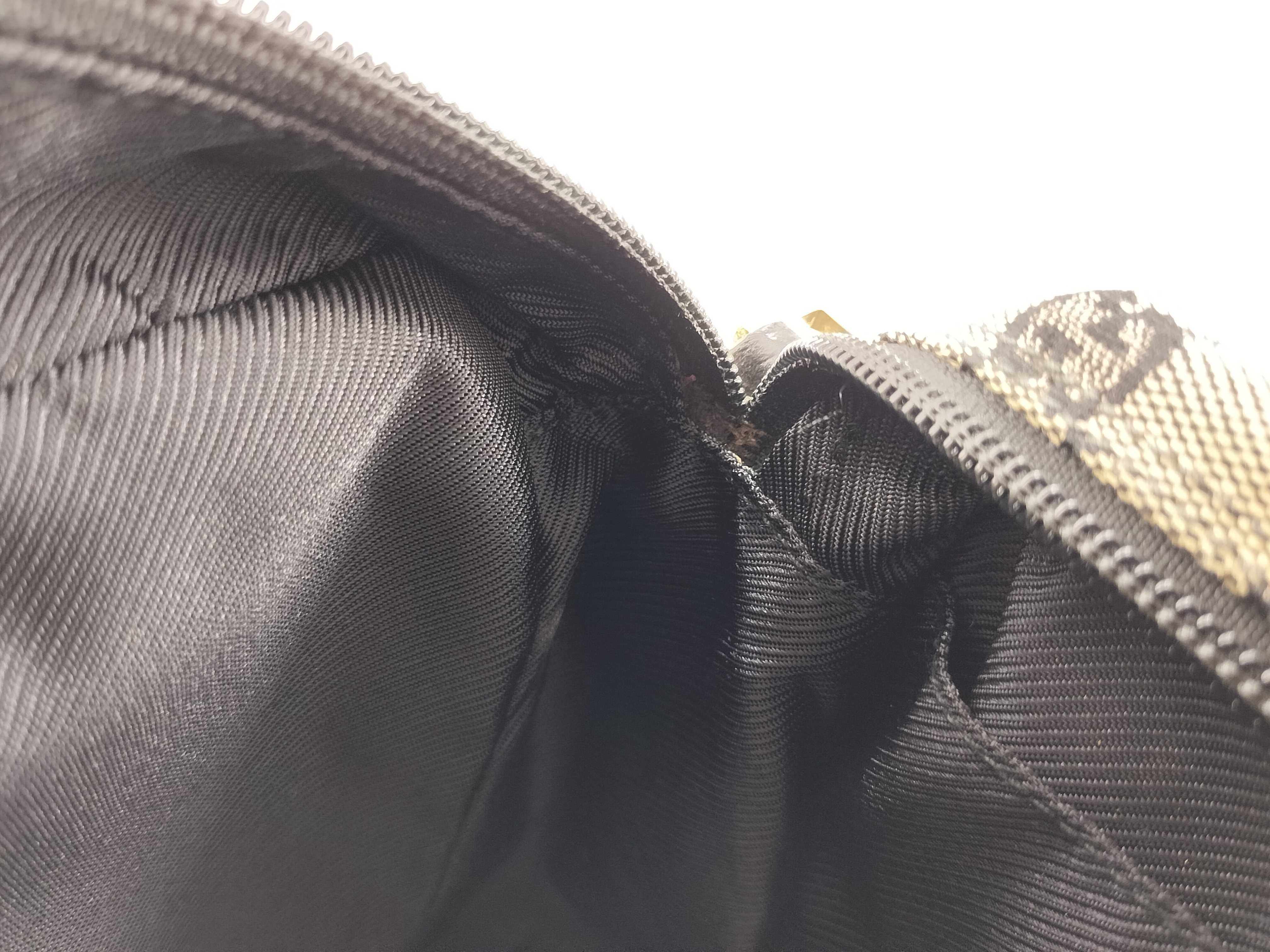 GG Canvas Flap Shoulder Bag — view 13