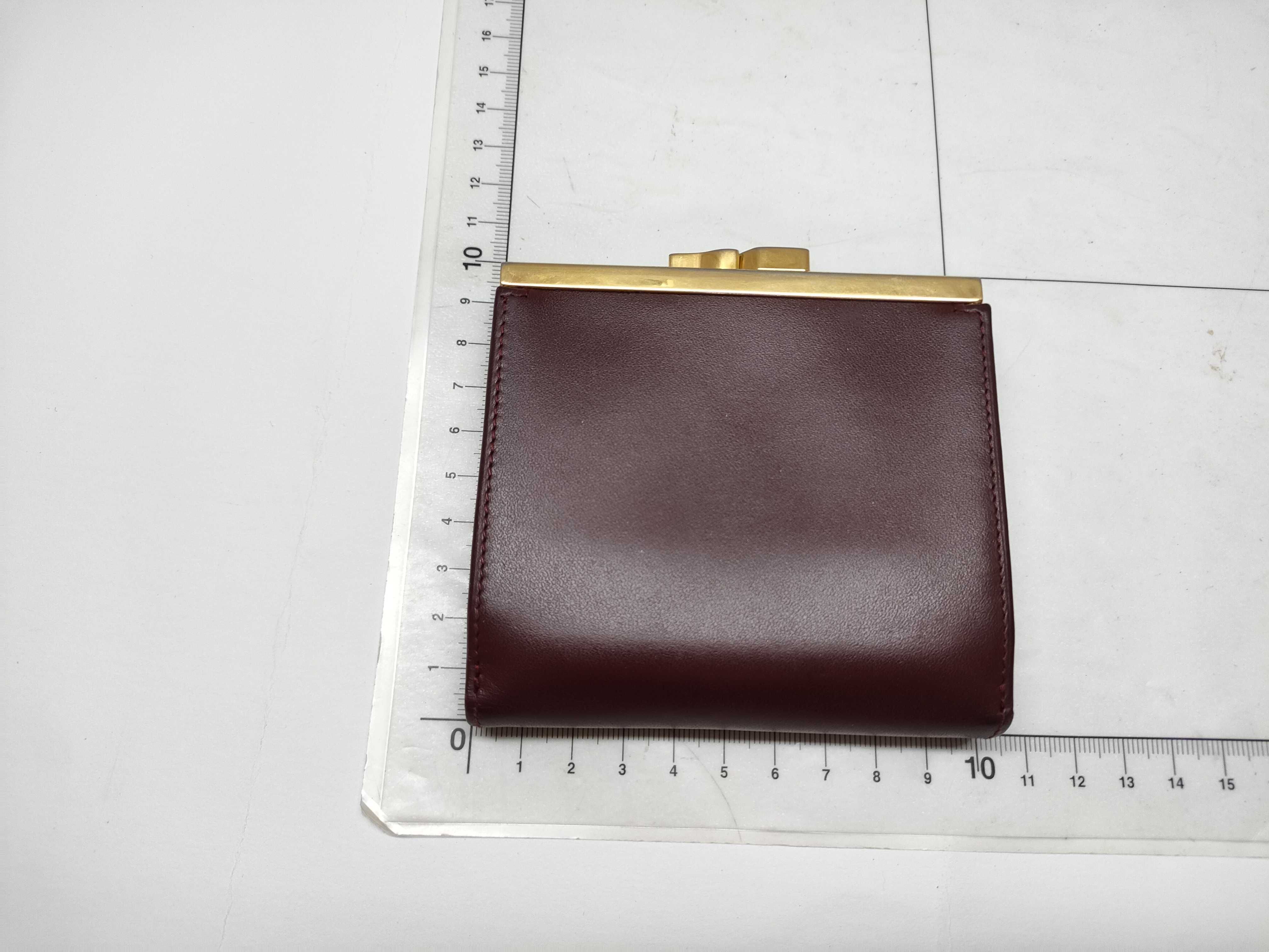 Must Compact Wallet — view 2
