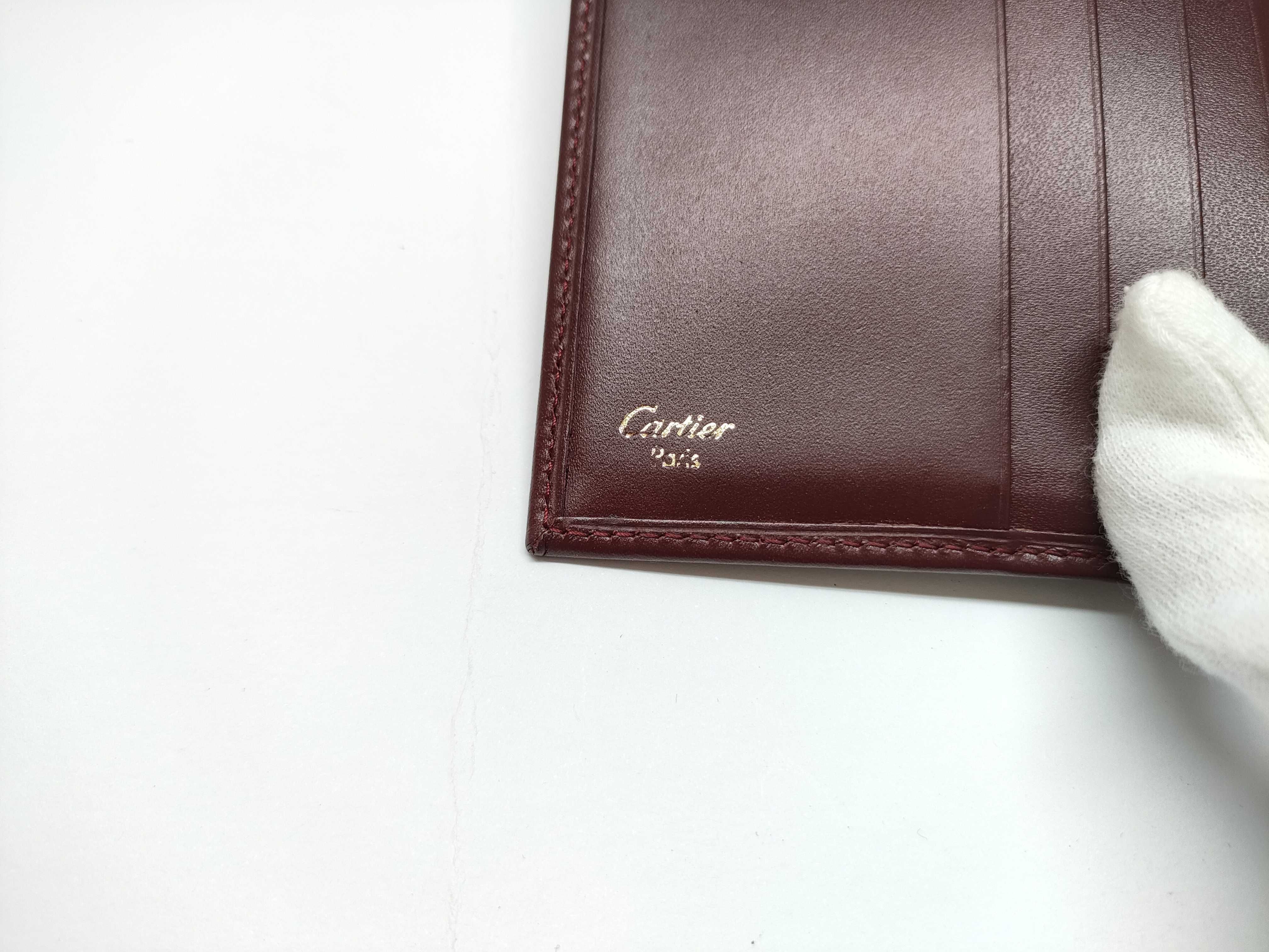 Must Compact Wallet — view 10