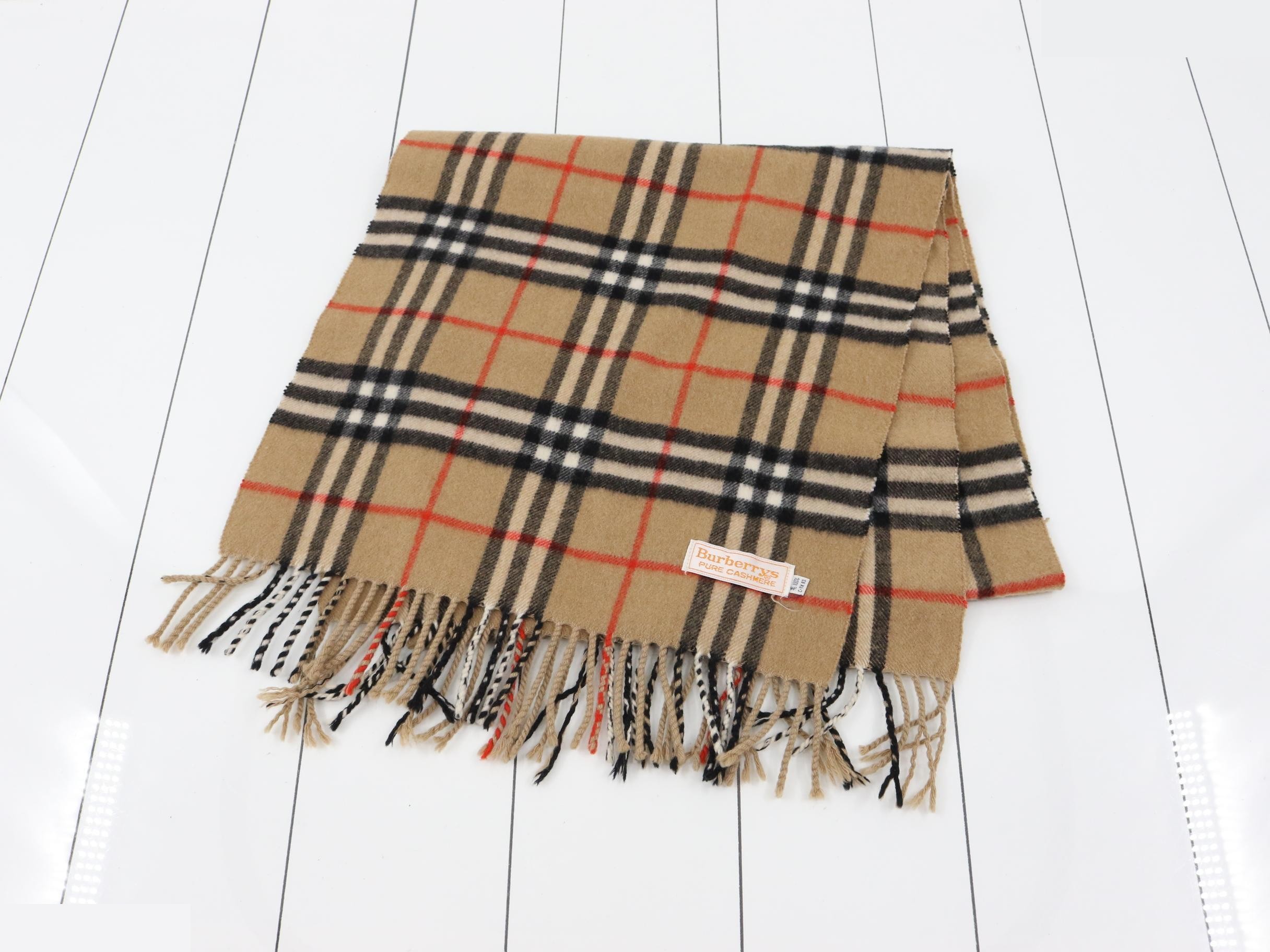Other lines: Small items, accessories, and scarves — view 2
