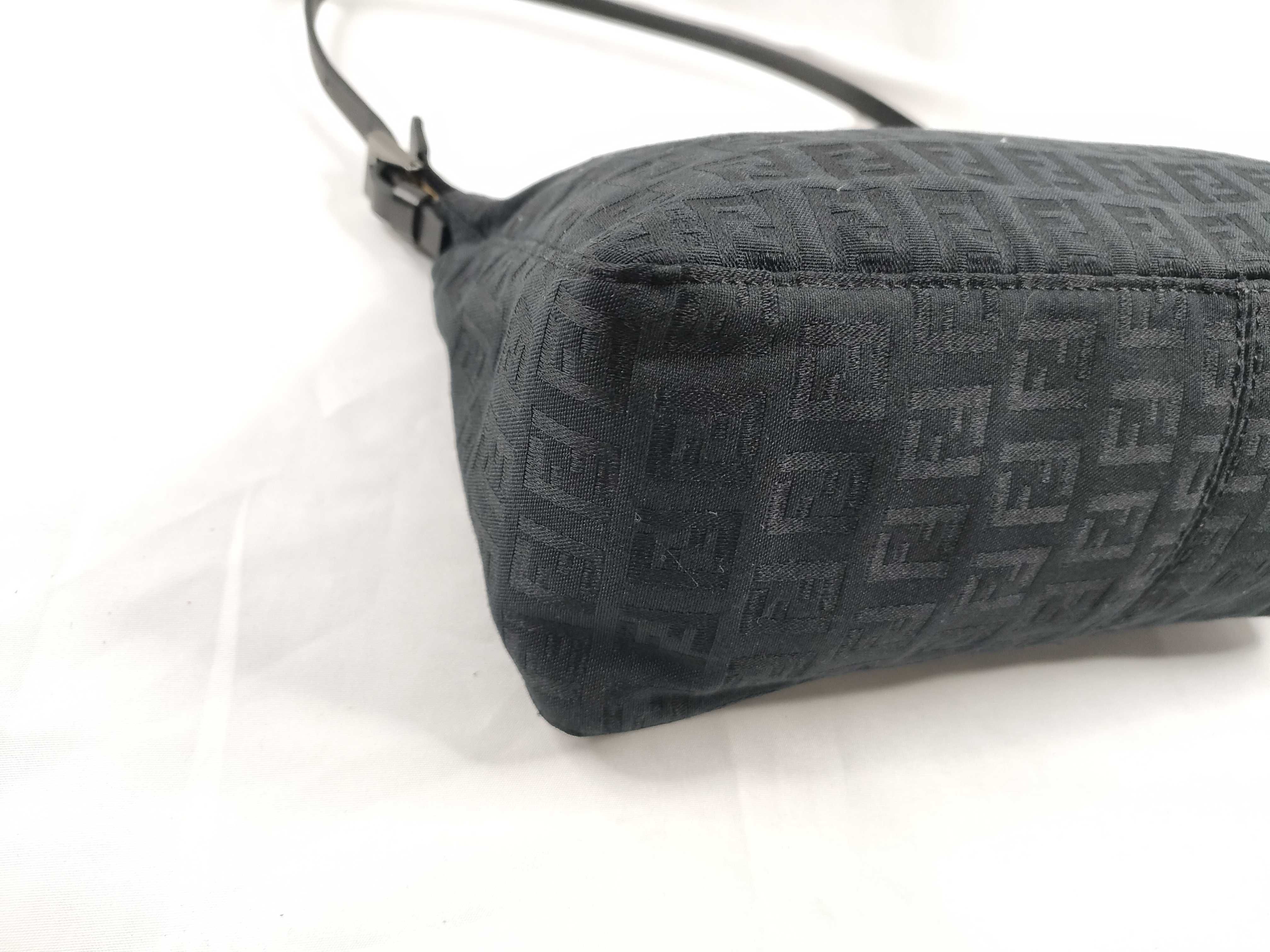 Zucchino Accessory Pouch Black Shoulder Bag — view 3