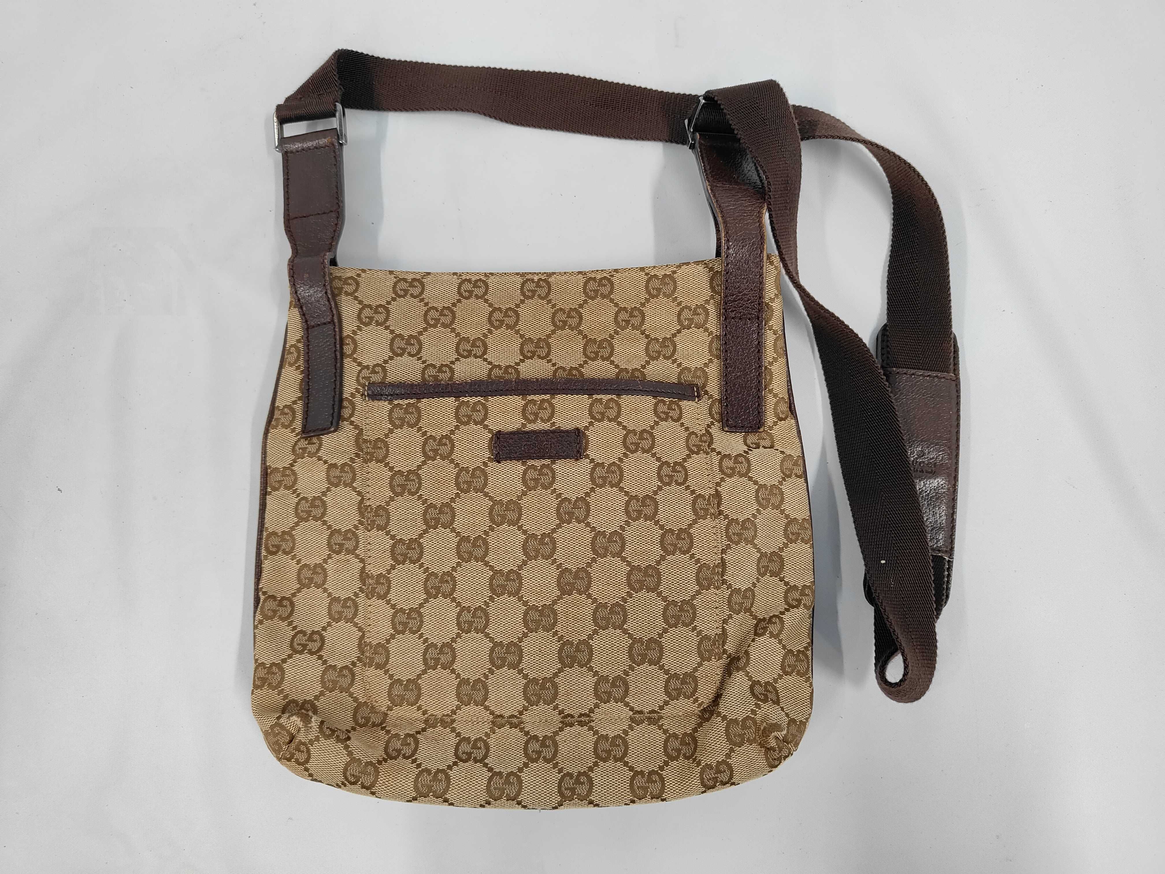 122798GG Canvas Shoulder Bag