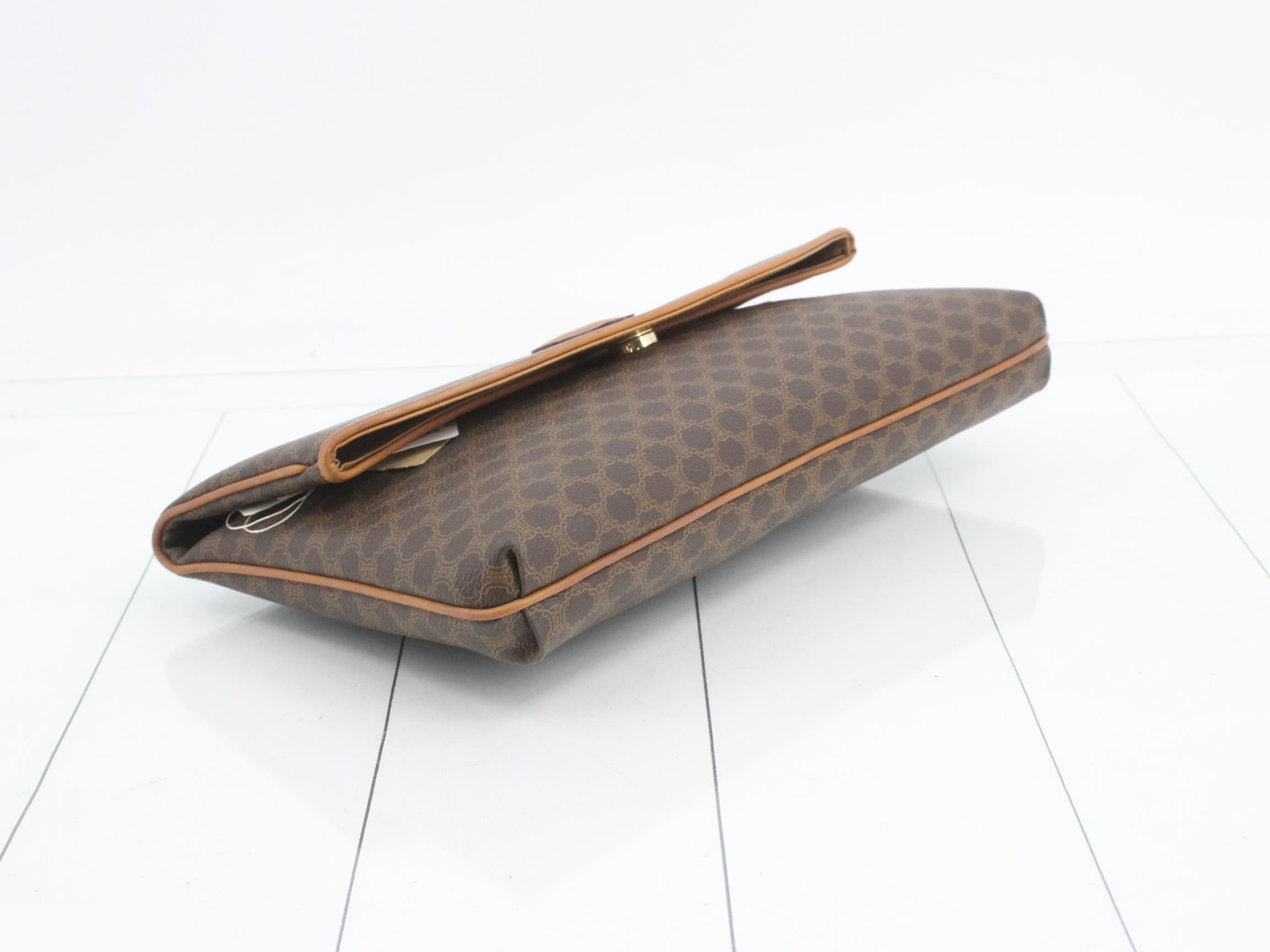 Unused clutch pochette with tag — view 5