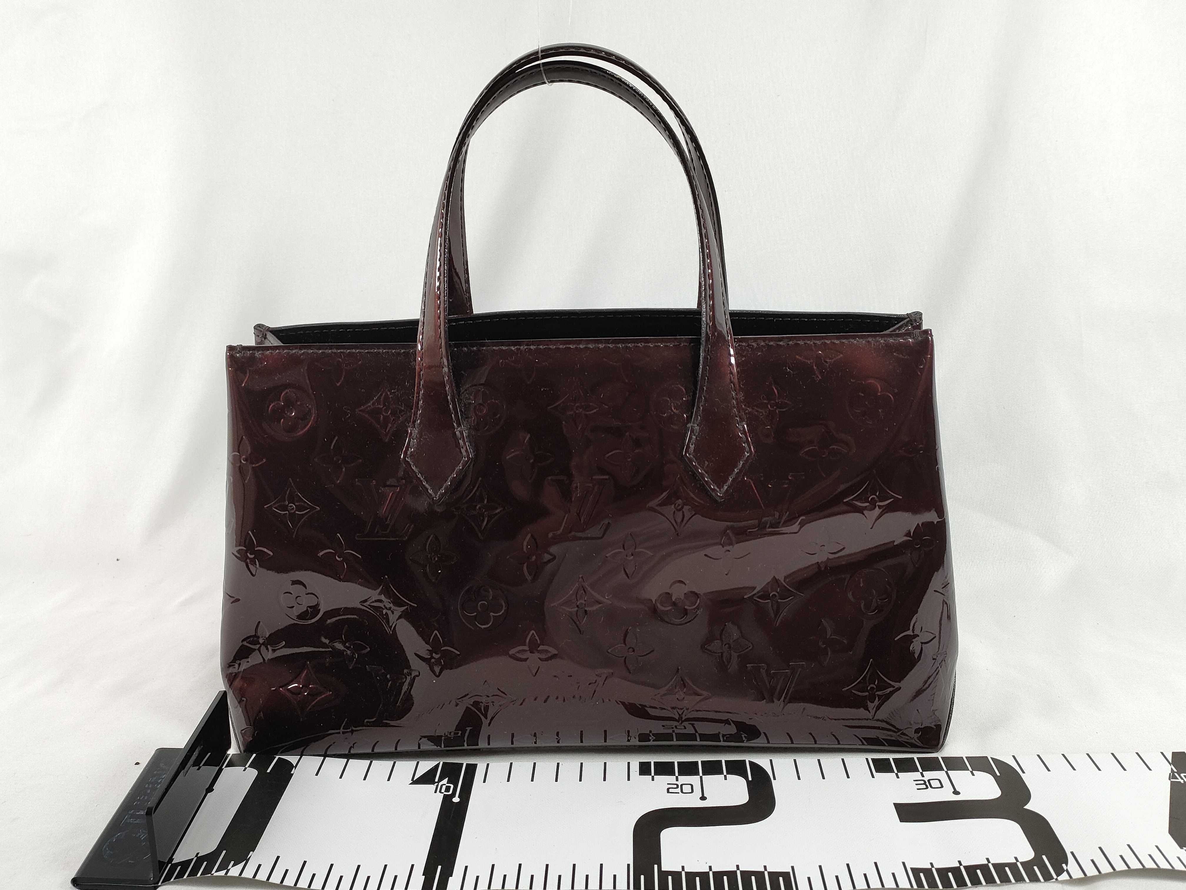 Vernis Louis Vuitton Handbag Vernis Wilshire PM Handbag — view 2