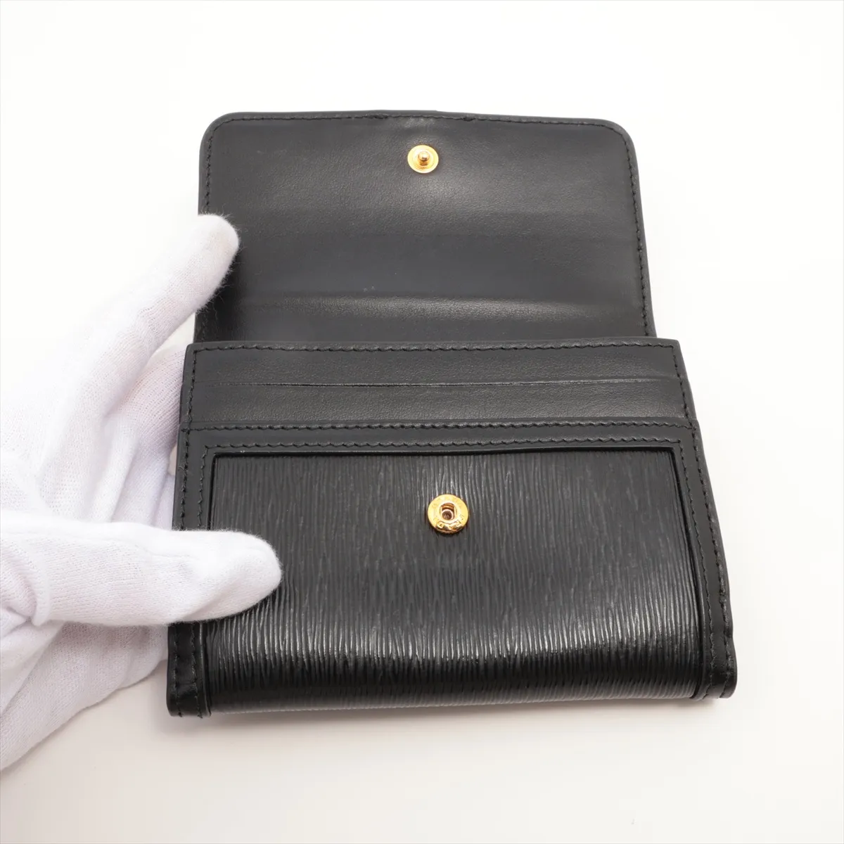 Vitello Move 1MH523 Leather Compact Wallet, Black — view 3