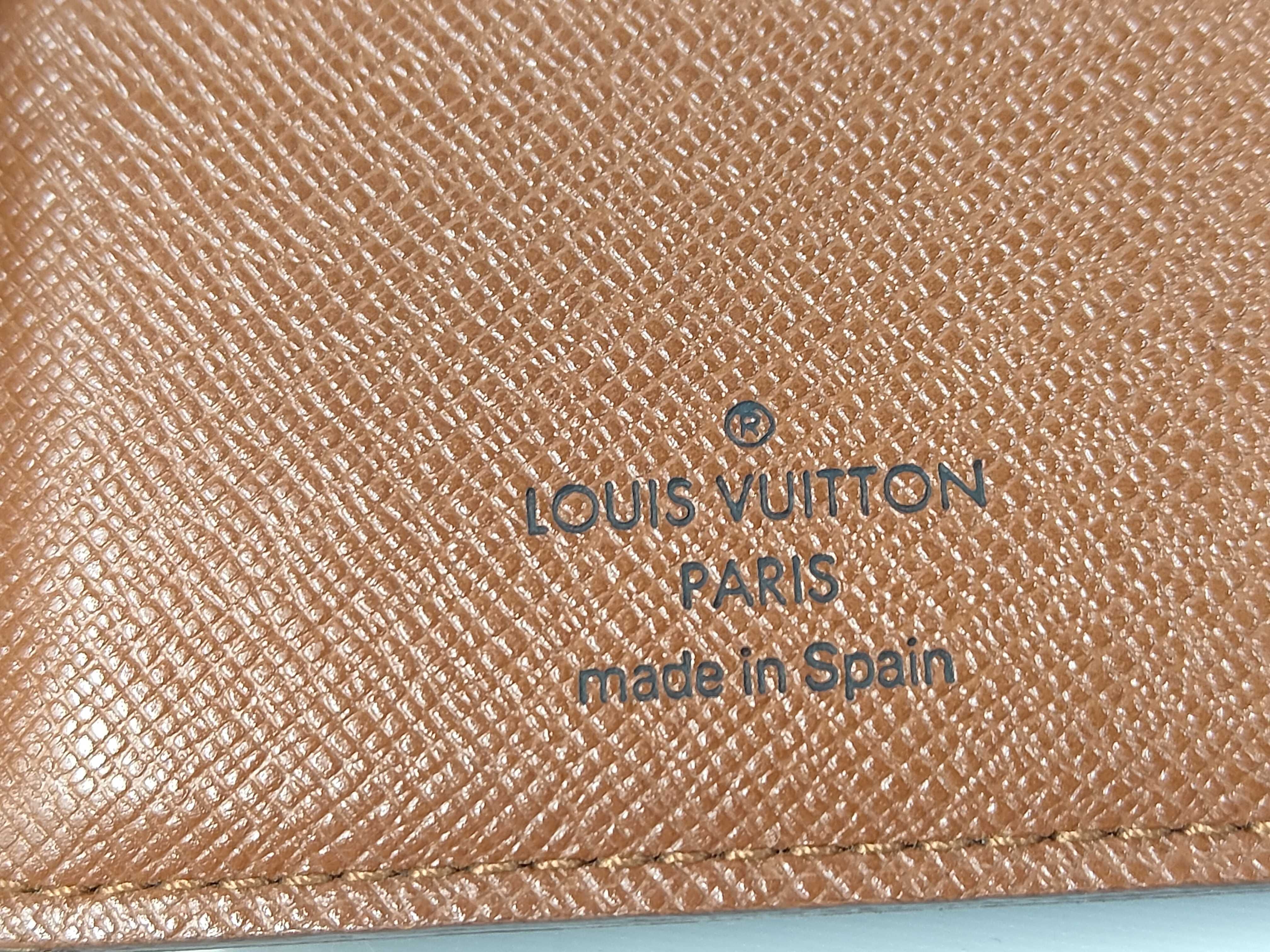 Monogram Couverture Passport M6018 Card Case — view 8