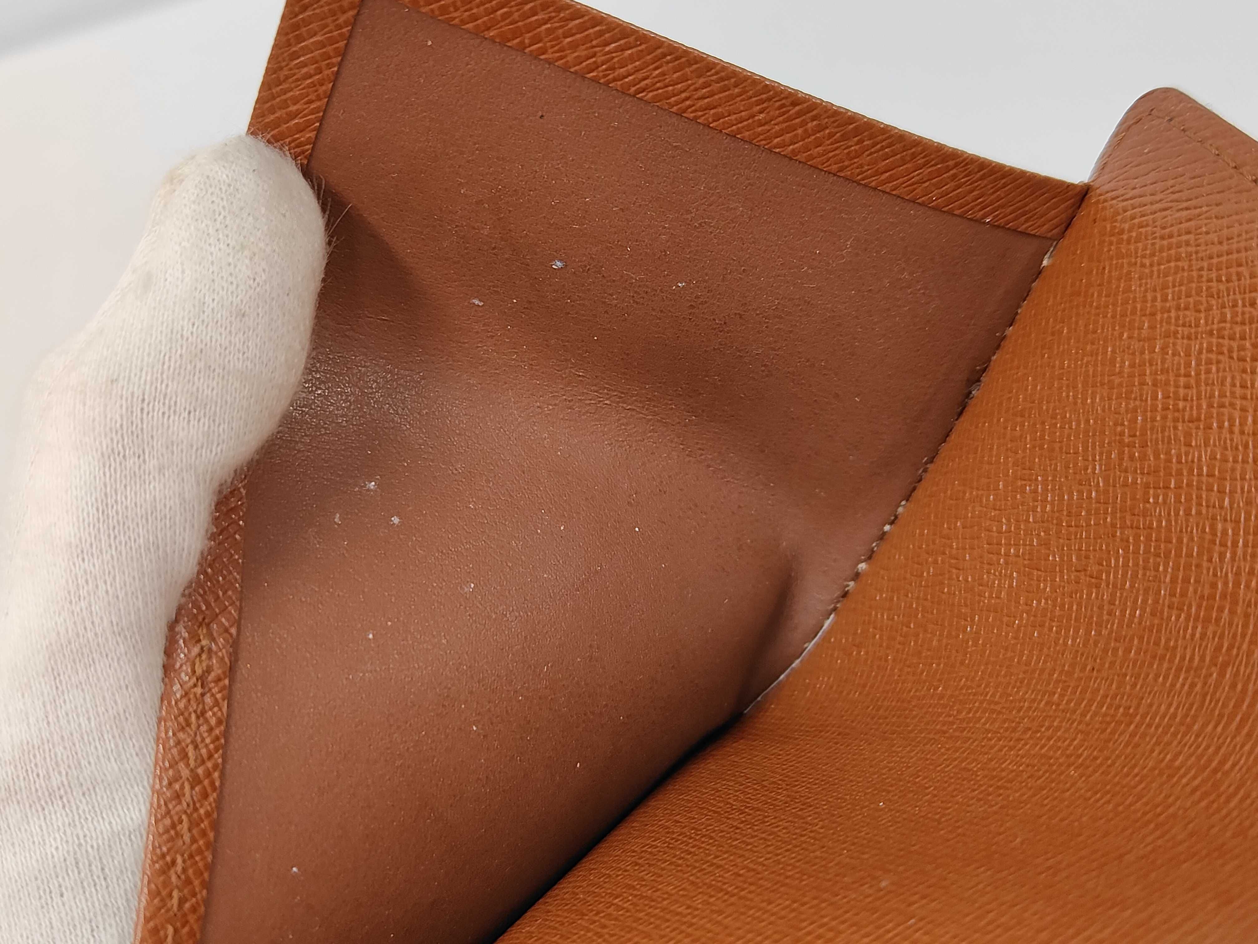 Monogram Couverture Passport M6018 Card Case — view 9
