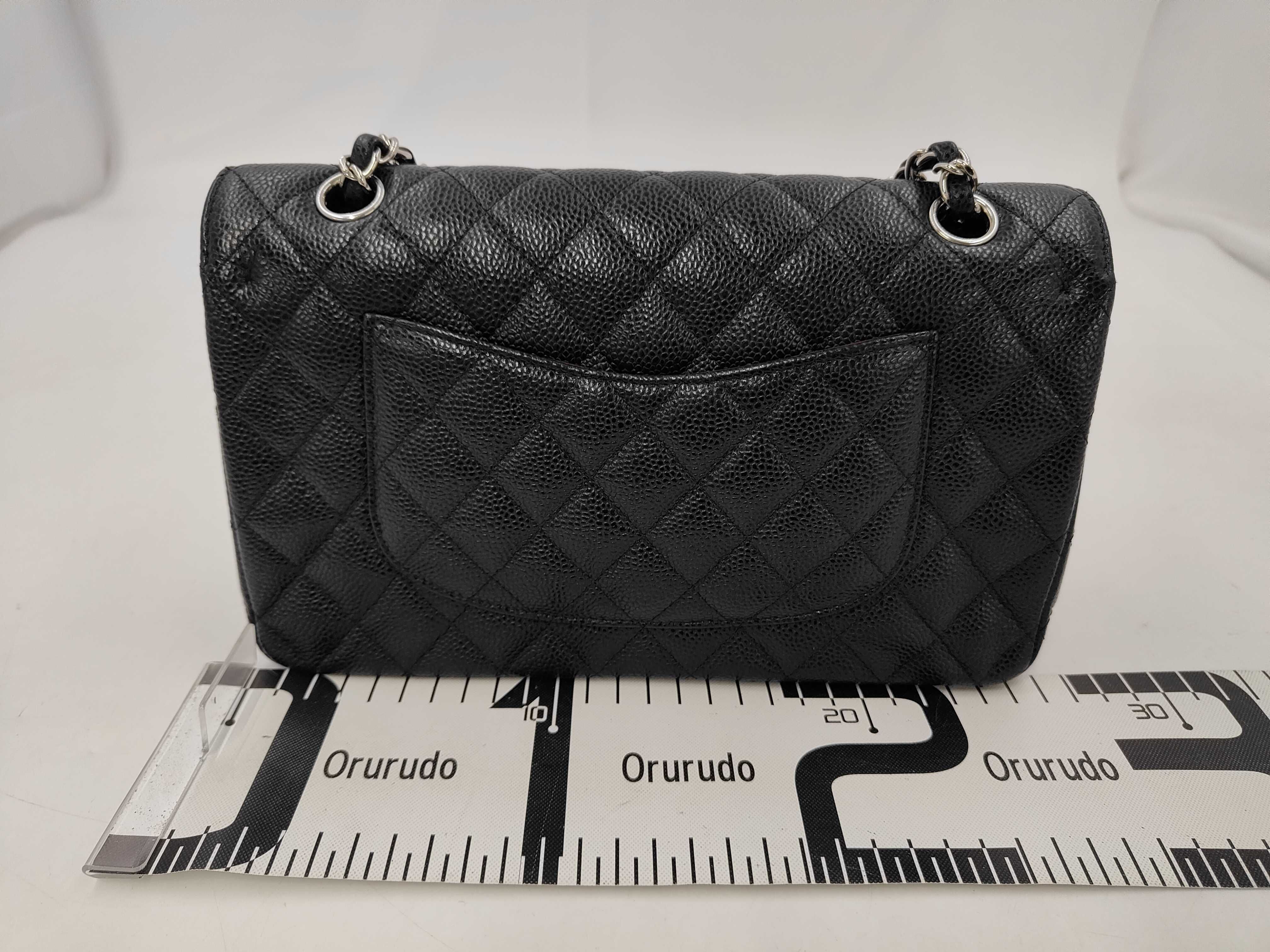 Matelassé 25 Double Flap Double Chain Caviar Shoulder Bag — view 2