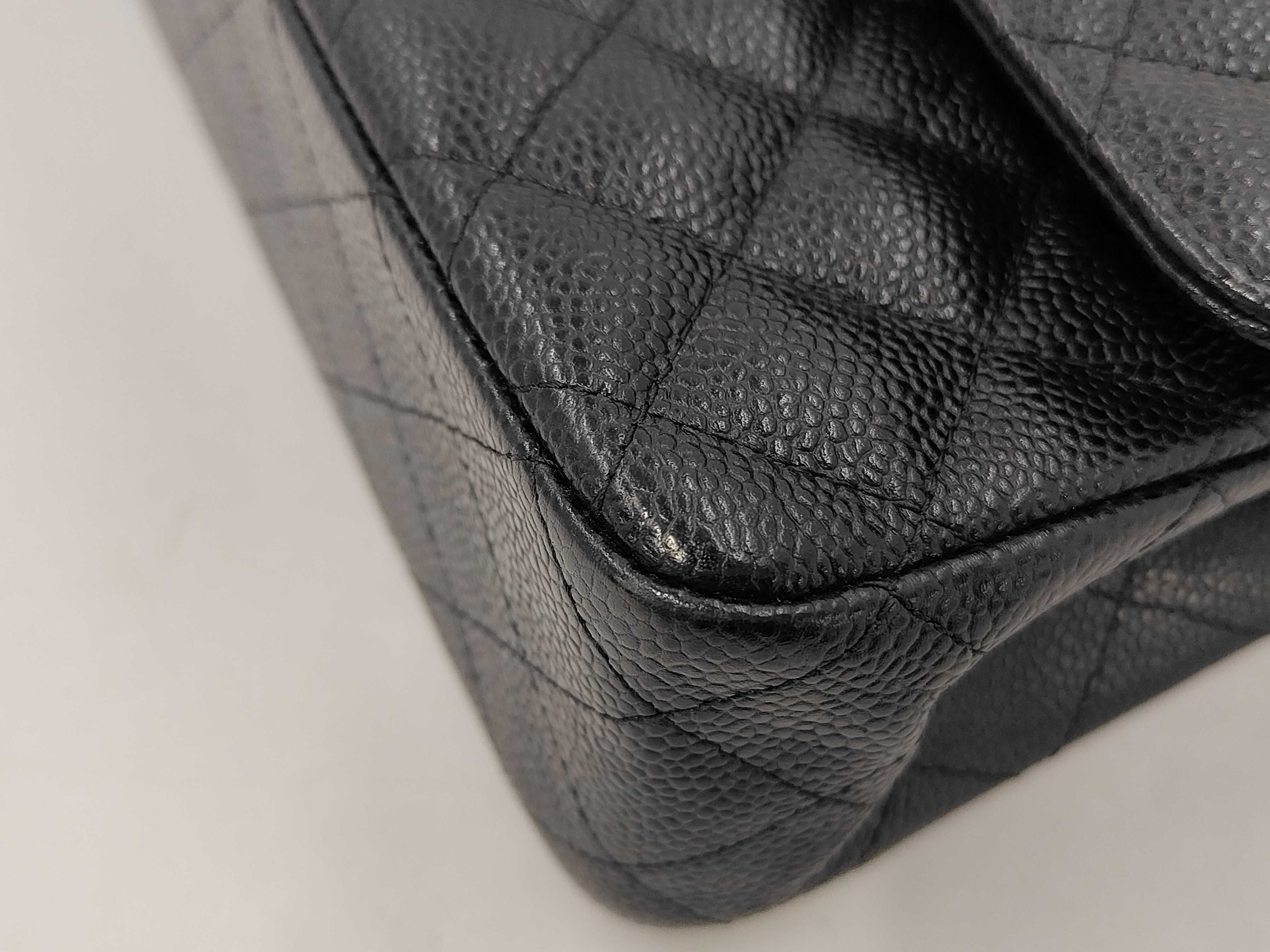 Matelassé 25 Double Flap Double Chain Caviar Shoulder Bag — view 4