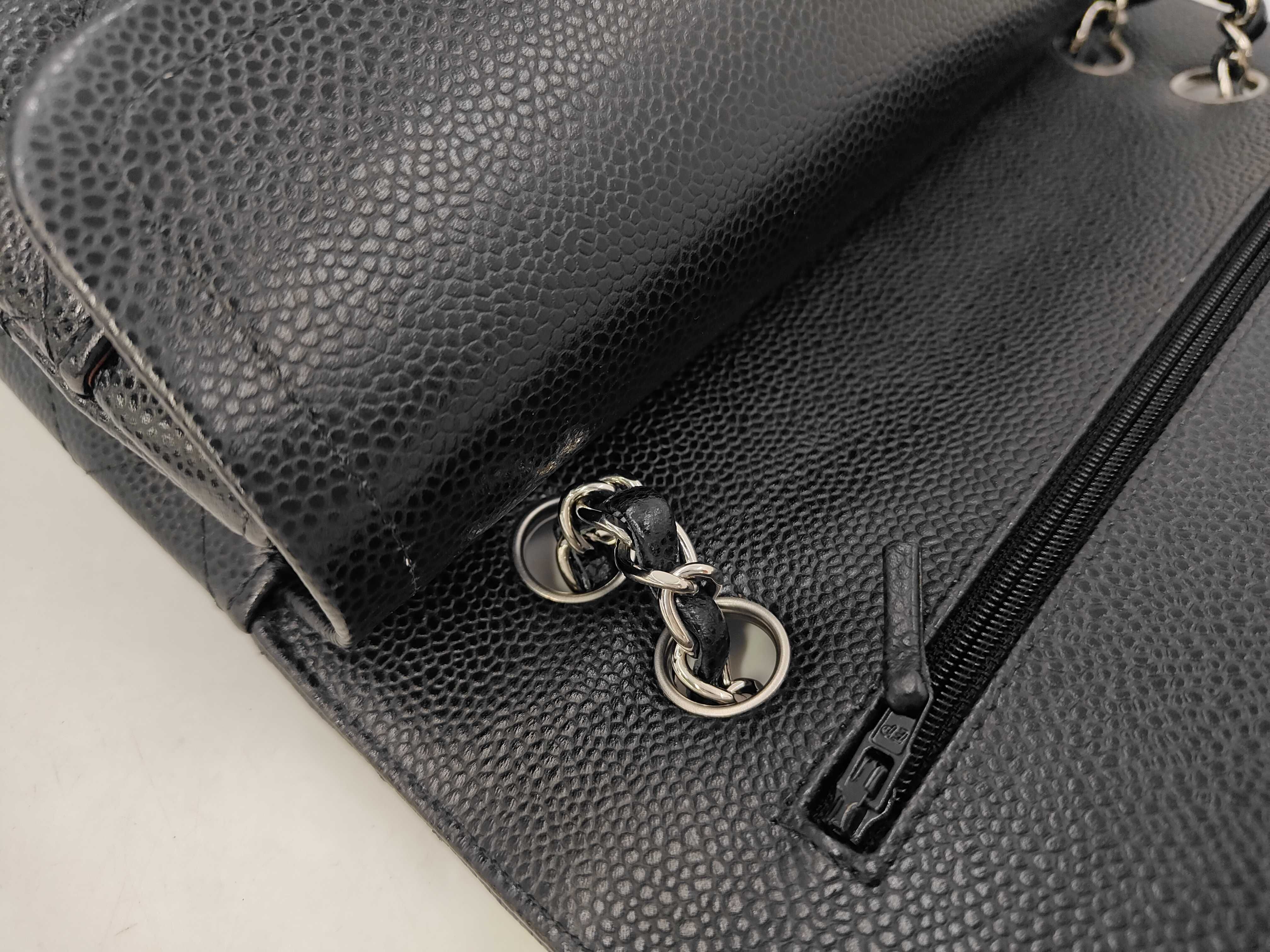 Matelassé 25 Double Flap Double Chain Caviar Shoulder Bag — view 7