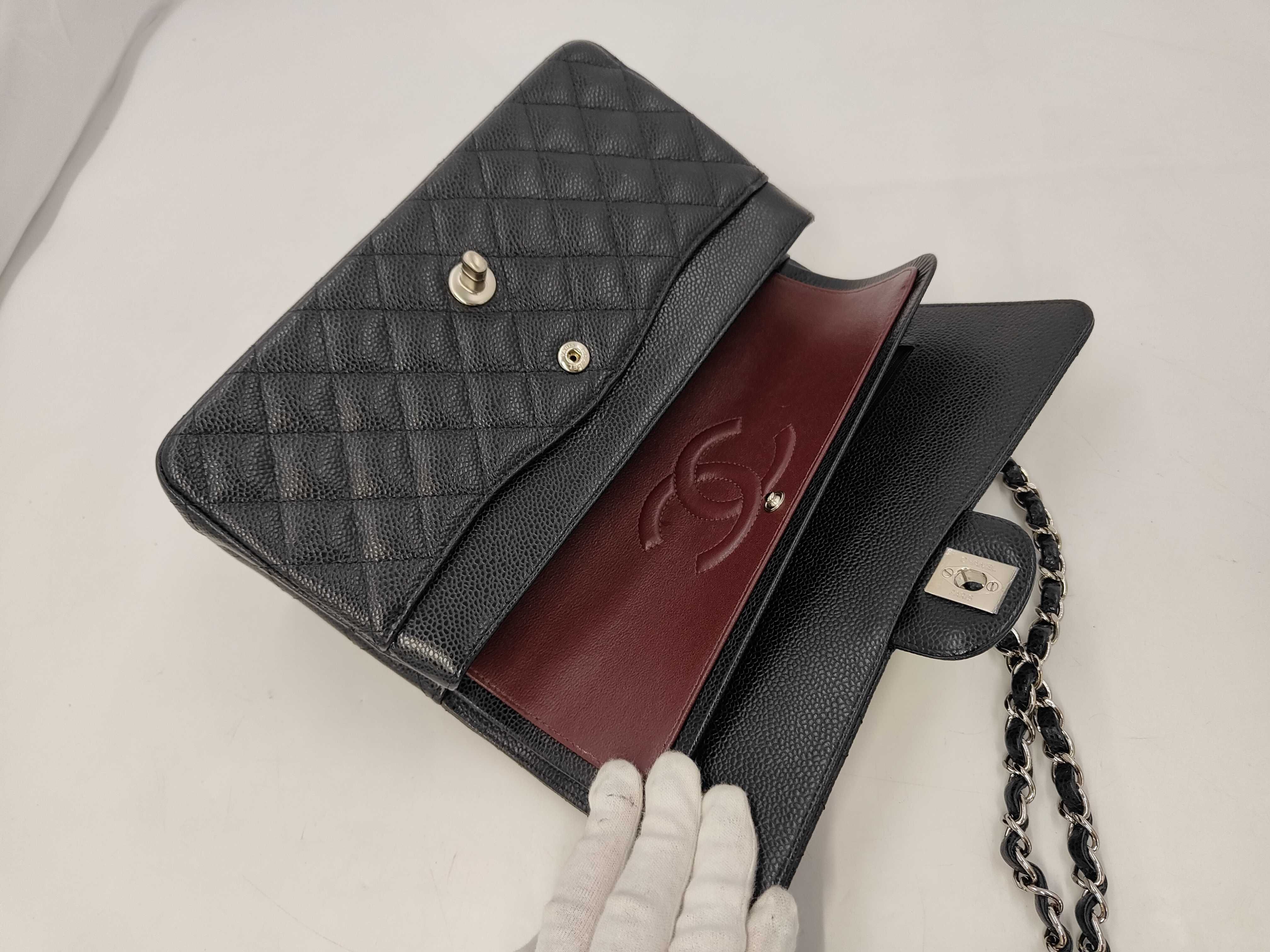 Matelassé 25 Double Flap Double Chain Caviar Shoulder Bag — view 8