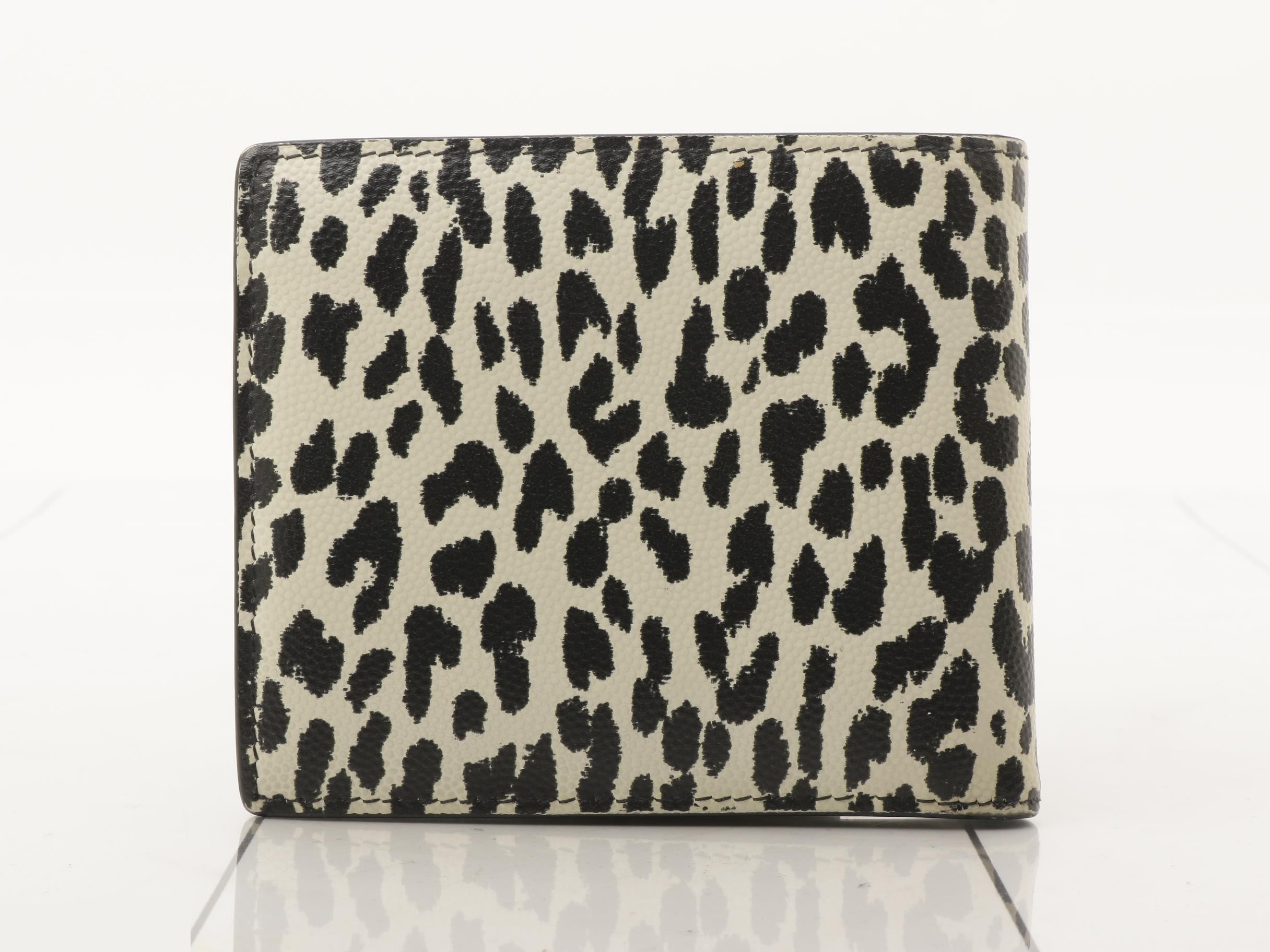 Monogram (bags) and wallets — view 2