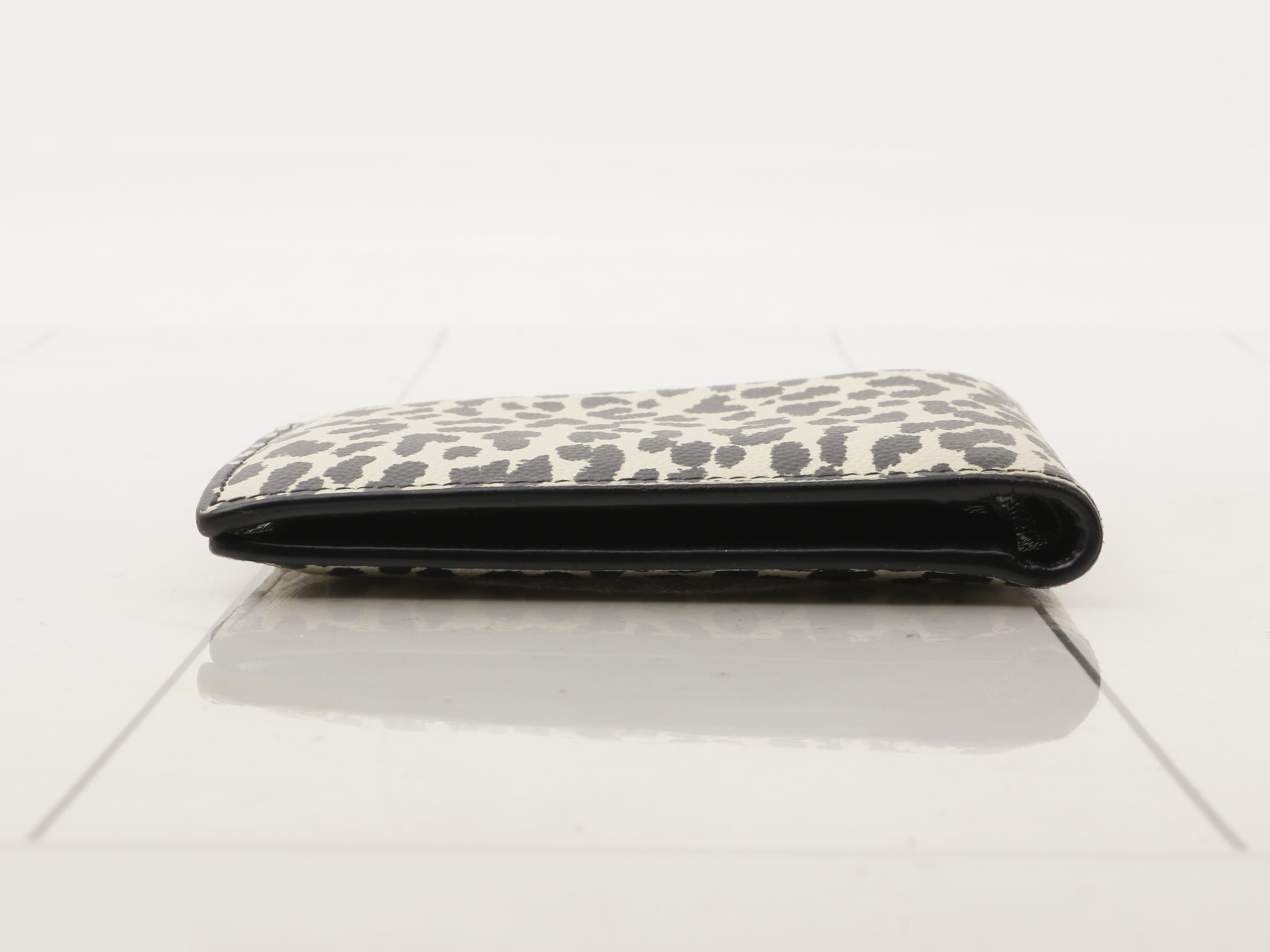 Monogram (bags) and wallets — view 3