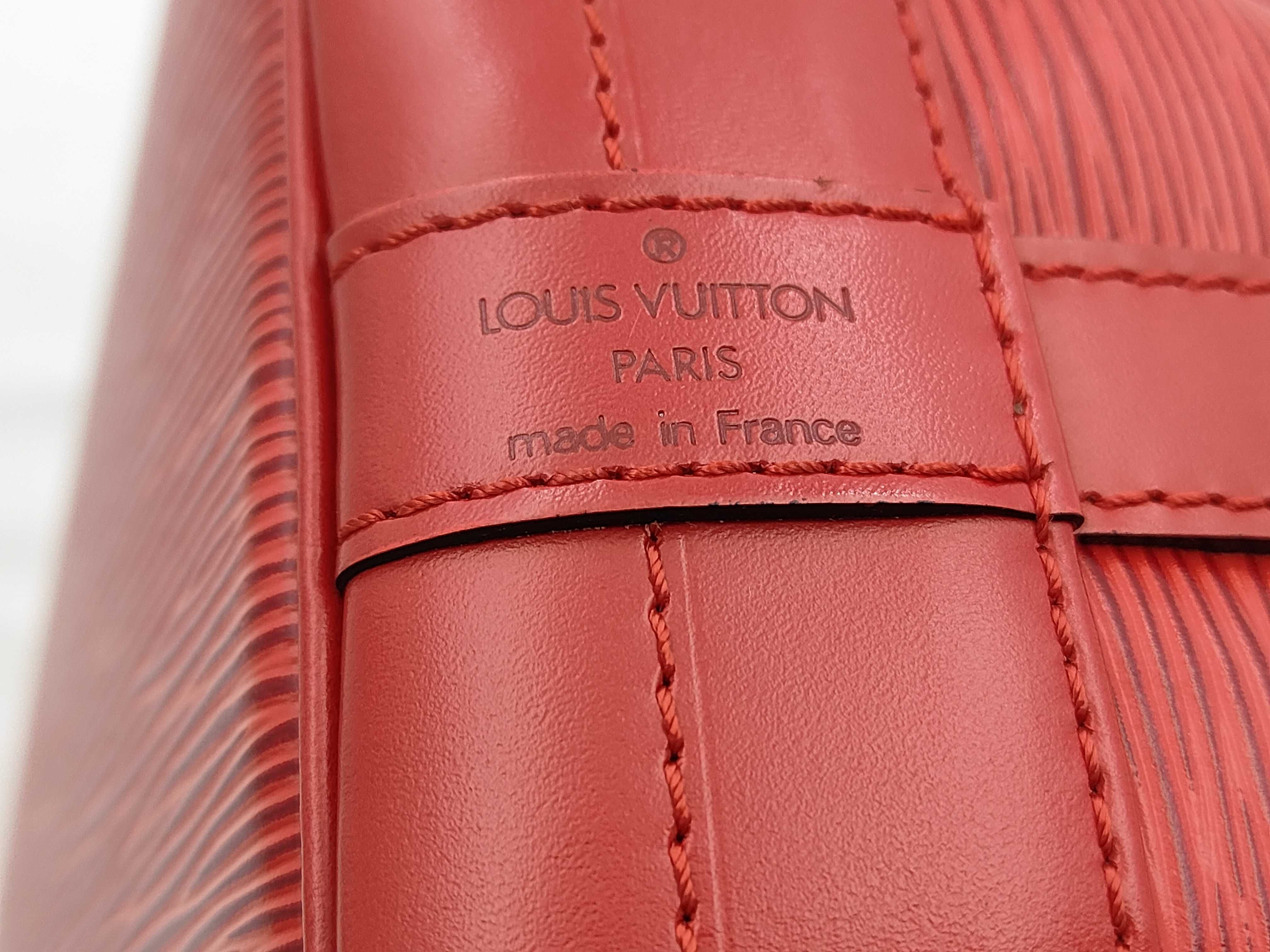 Epi Noe Red Shoulder Bag — view 10