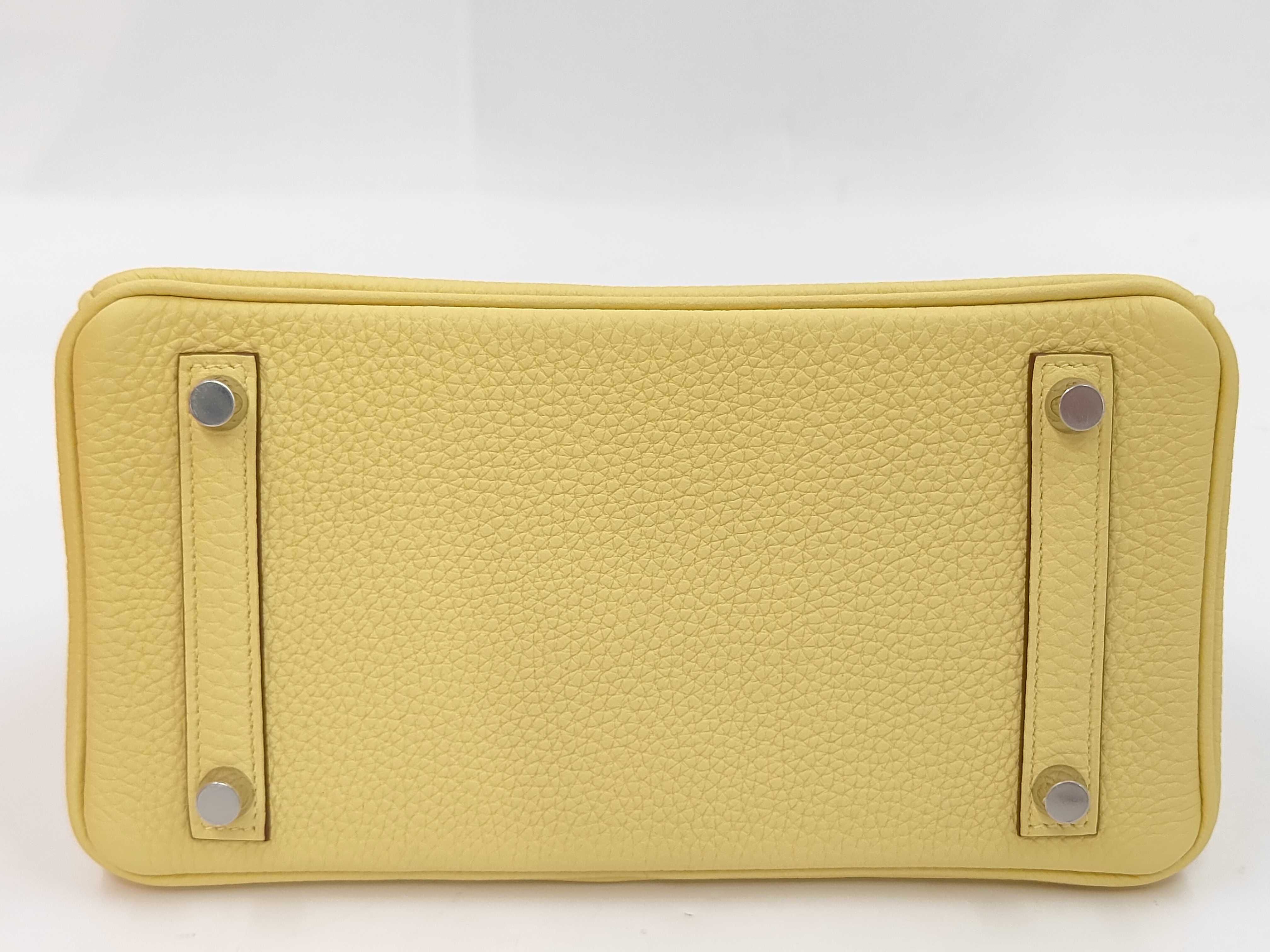 Birkin 25 Jaune Poussin W stamp SV hardware handbag — view 4