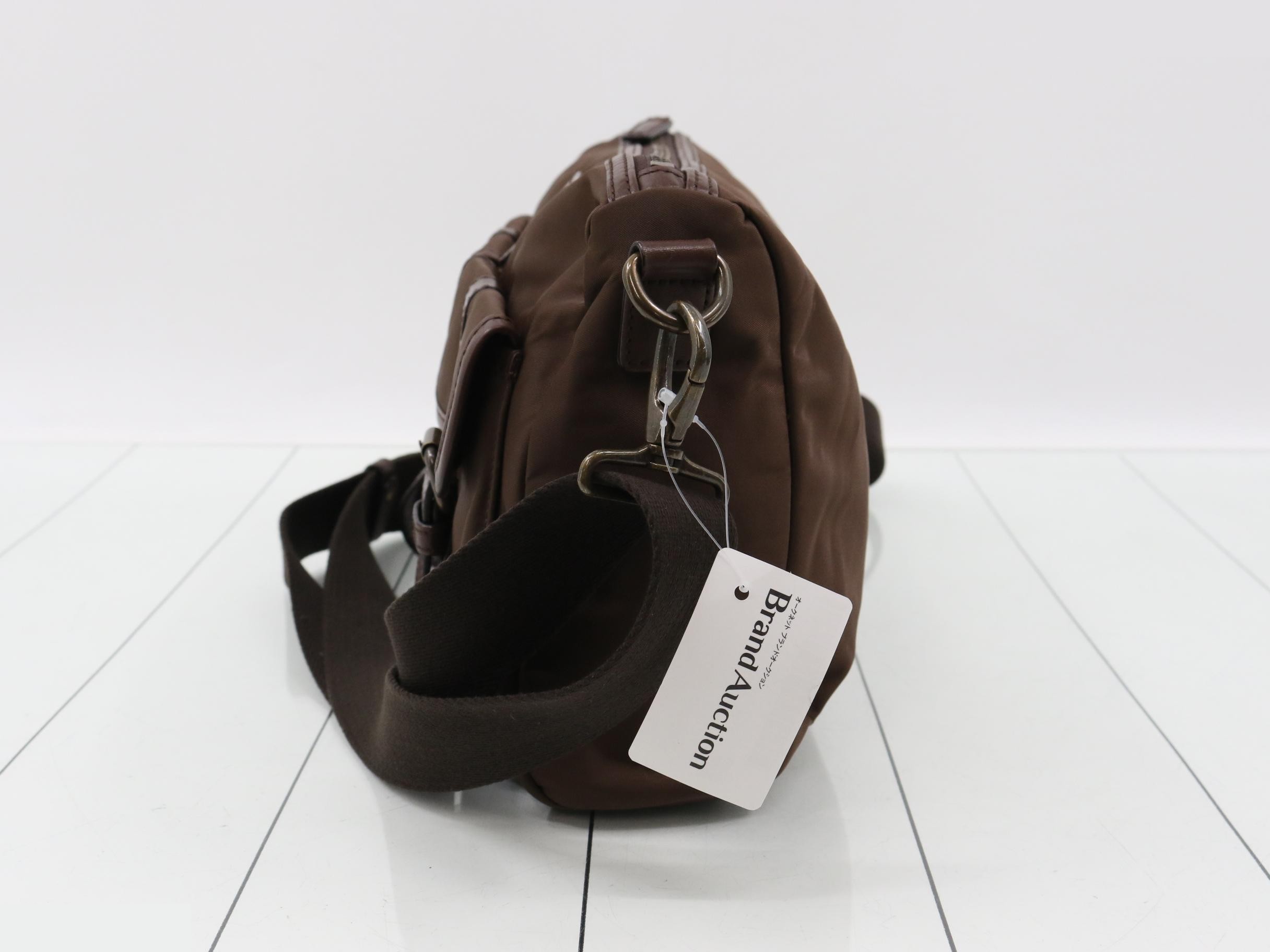 Shoulder bag — view 3