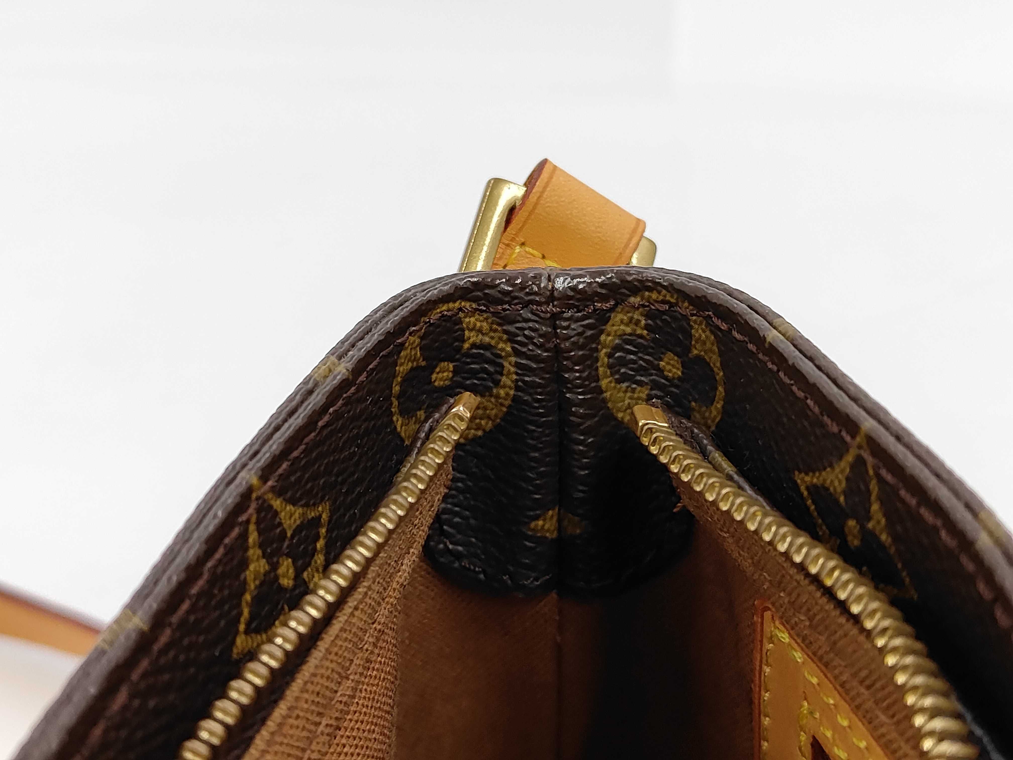 LV M51240 Monogram Trotteur Shoulder Bag — view 11