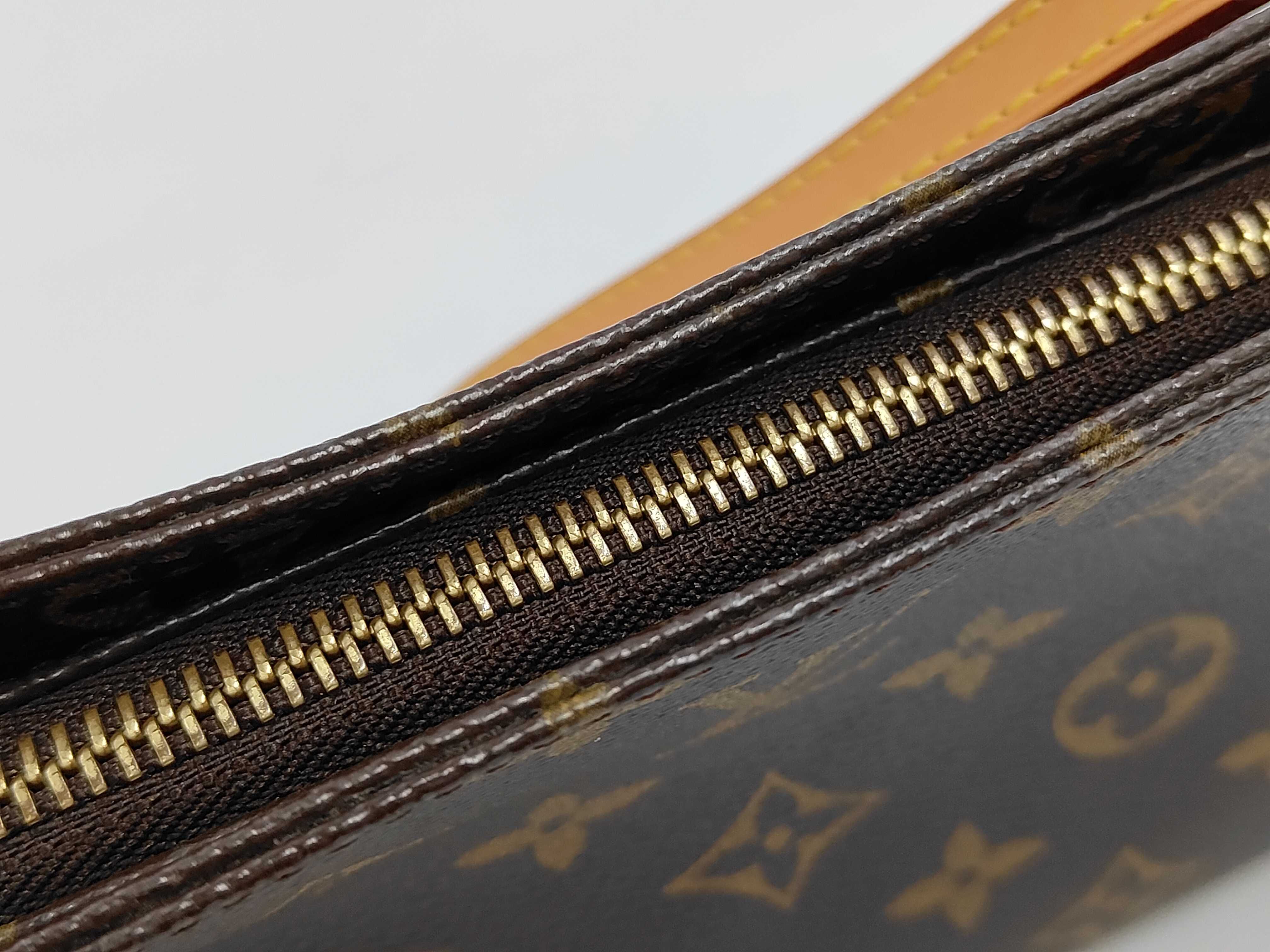 LV M51240 Monogram Trotteur Shoulder Bag — view 8