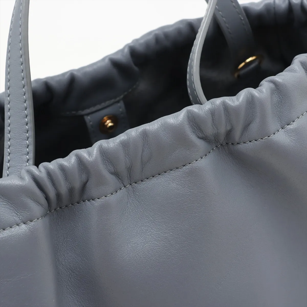 Small Hippo Drawstring Cuile Triomphe Leather 2WAY Handbag Blue — view 11