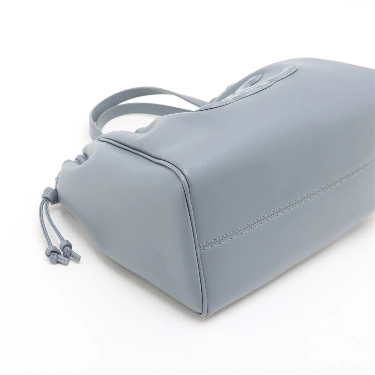 Small Hippo Drawstring Cuile Triomphe Leather 2WAY Handbag Blue — view 4