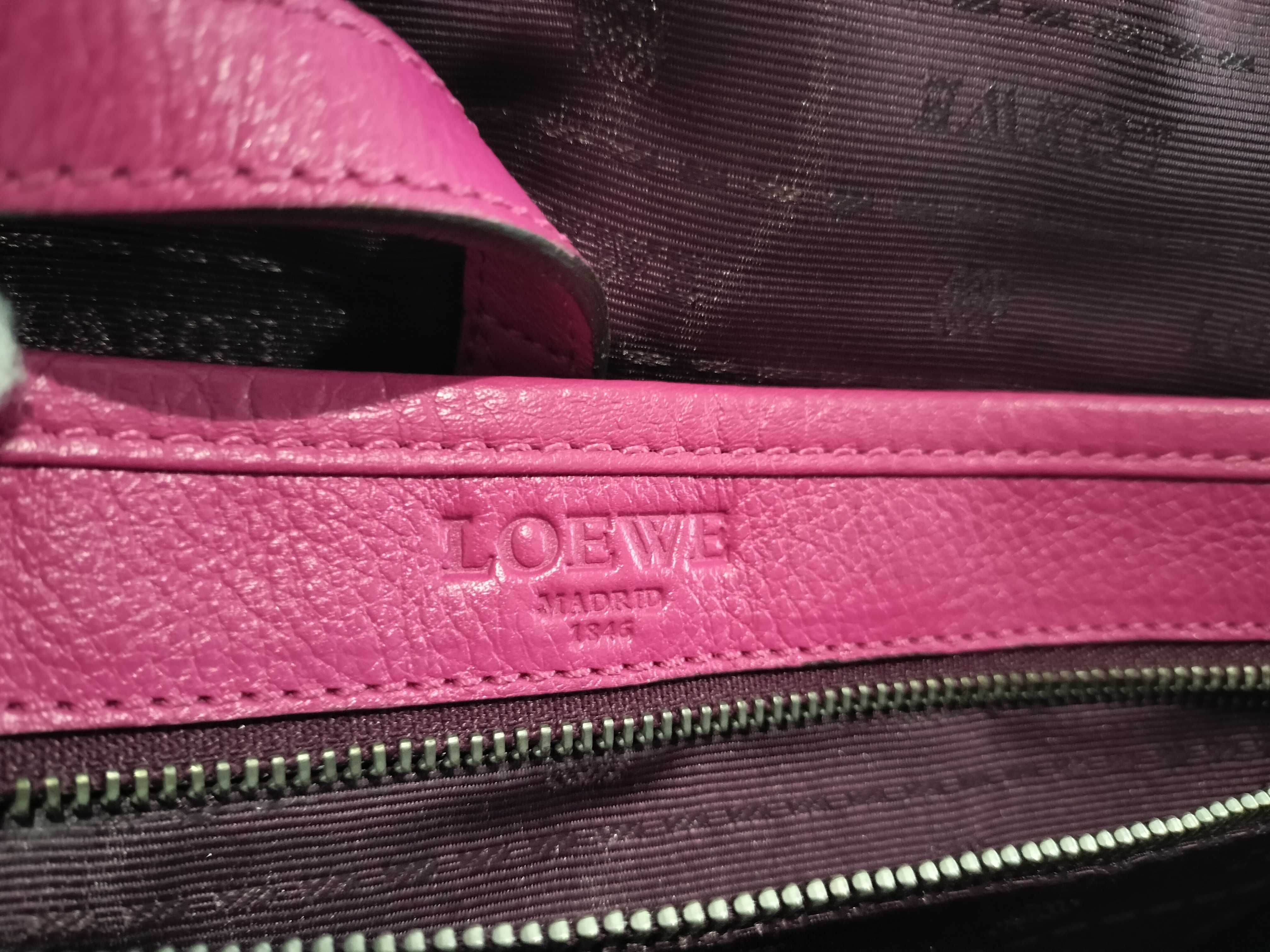 Heritage Shoulder Bag, Flap Leather, Pink Shoulder Bag — view 12
