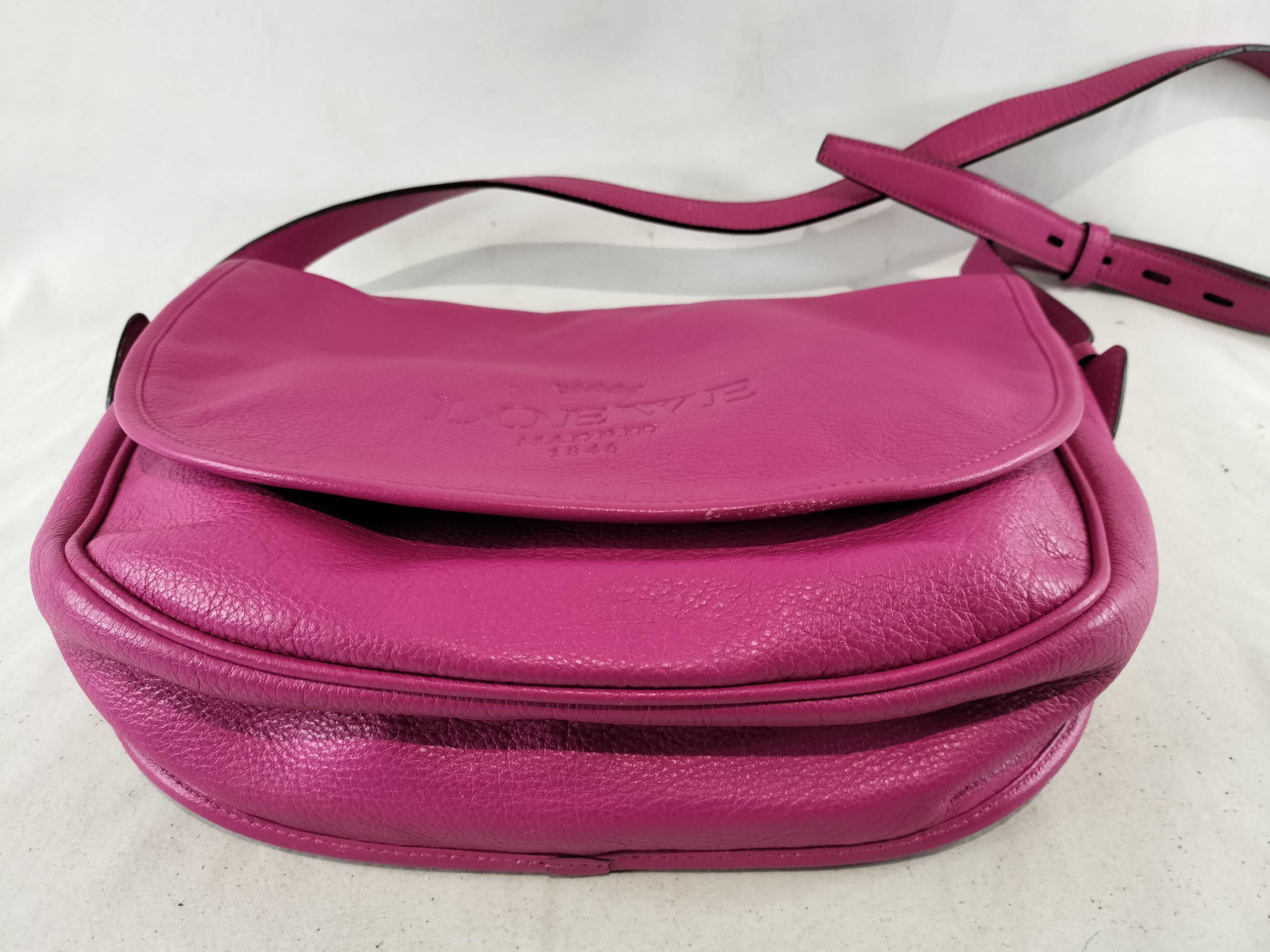 Heritage Shoulder Bag, Flap Leather, Pink Shoulder Bag — view 8
