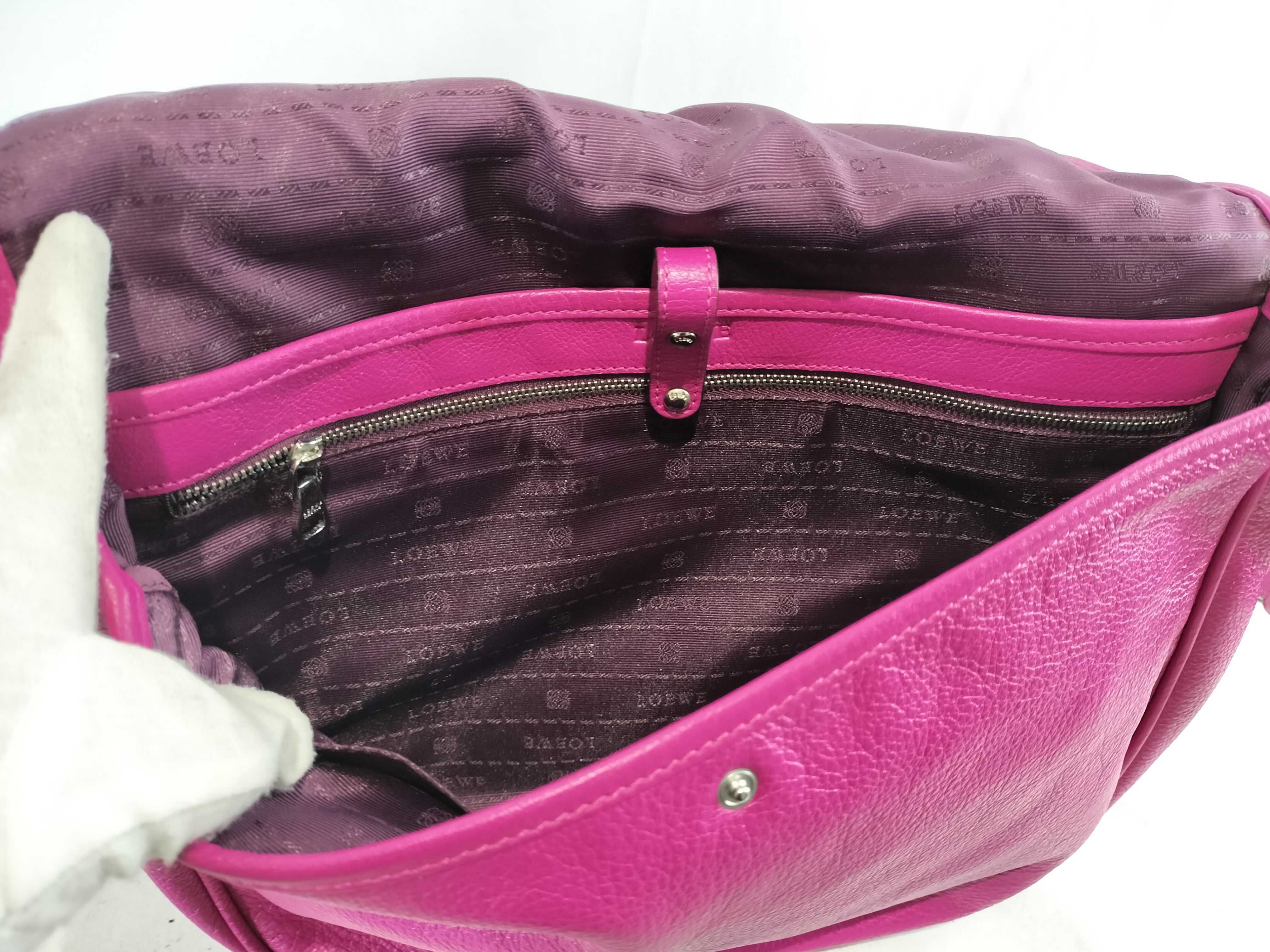 Heritage Shoulder Bag, Flap Leather, Pink Shoulder Bag — view 10