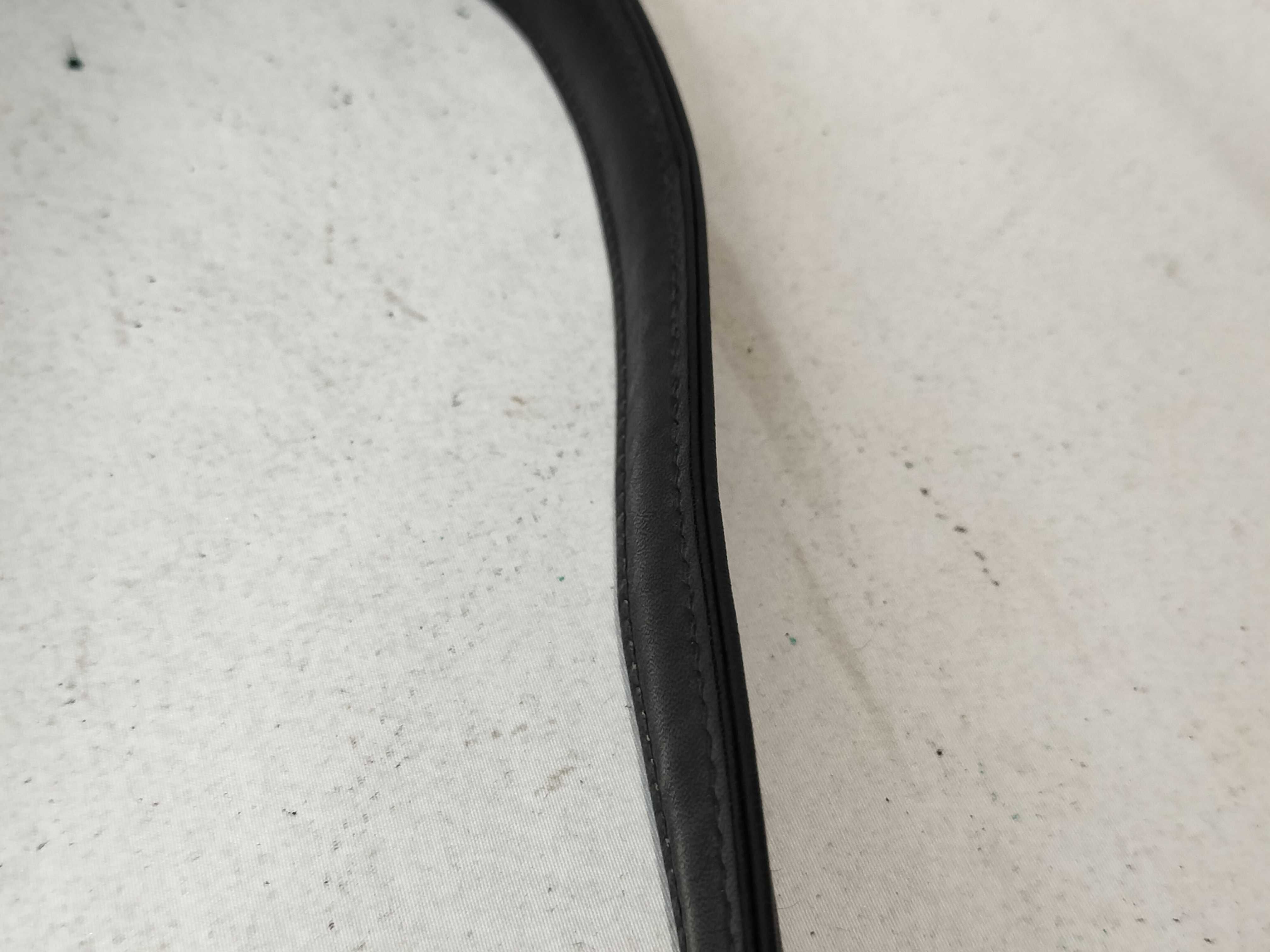 Old Gucci Turnlock Leather Black Handbag — view 4