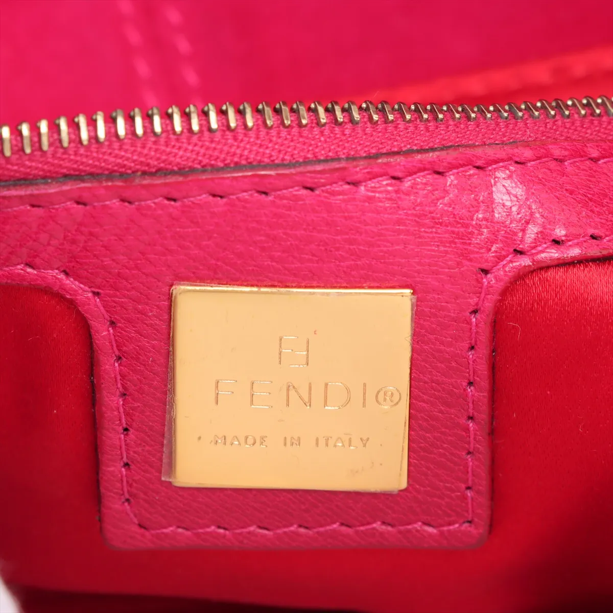 Mamma Bucket Suede x Leather Shoulder Bag Pink 26424 — view 9