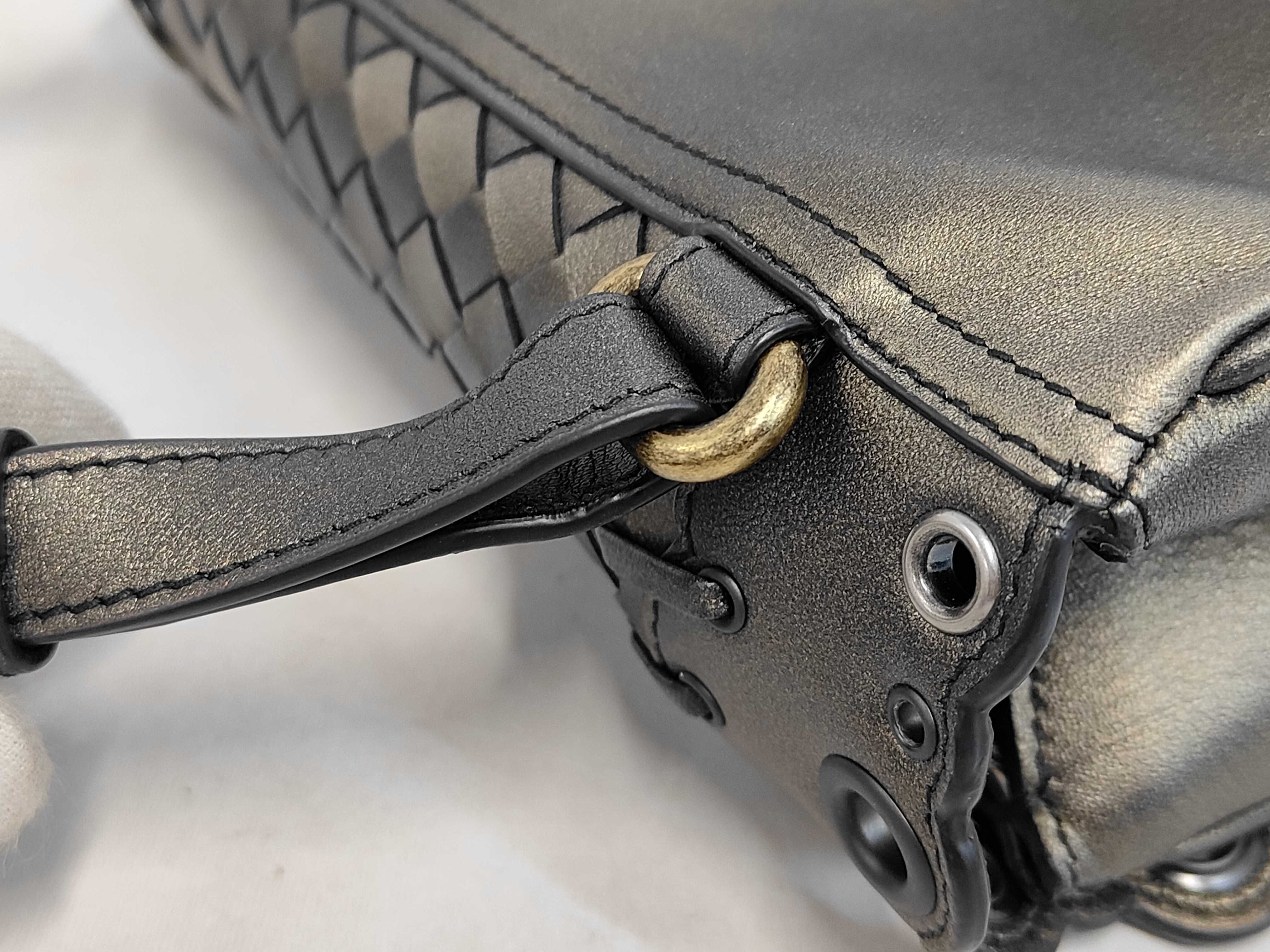 Intrecciato Leather Shoulder Bag Brown Shoulder Bag — view 6