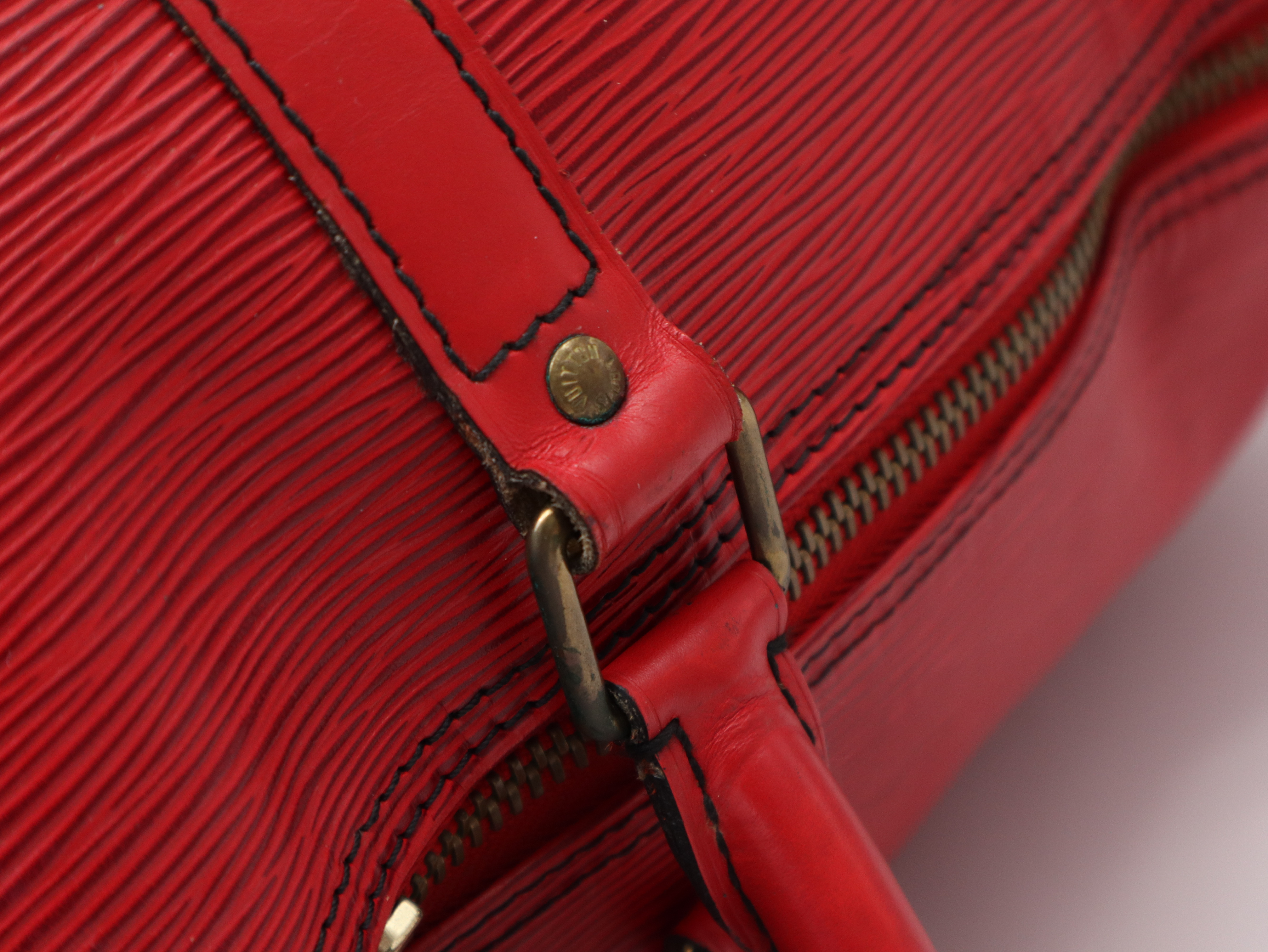 M42947 Epi Keepall 60 Castilian Red Boston Bag with Name Tag — view 7