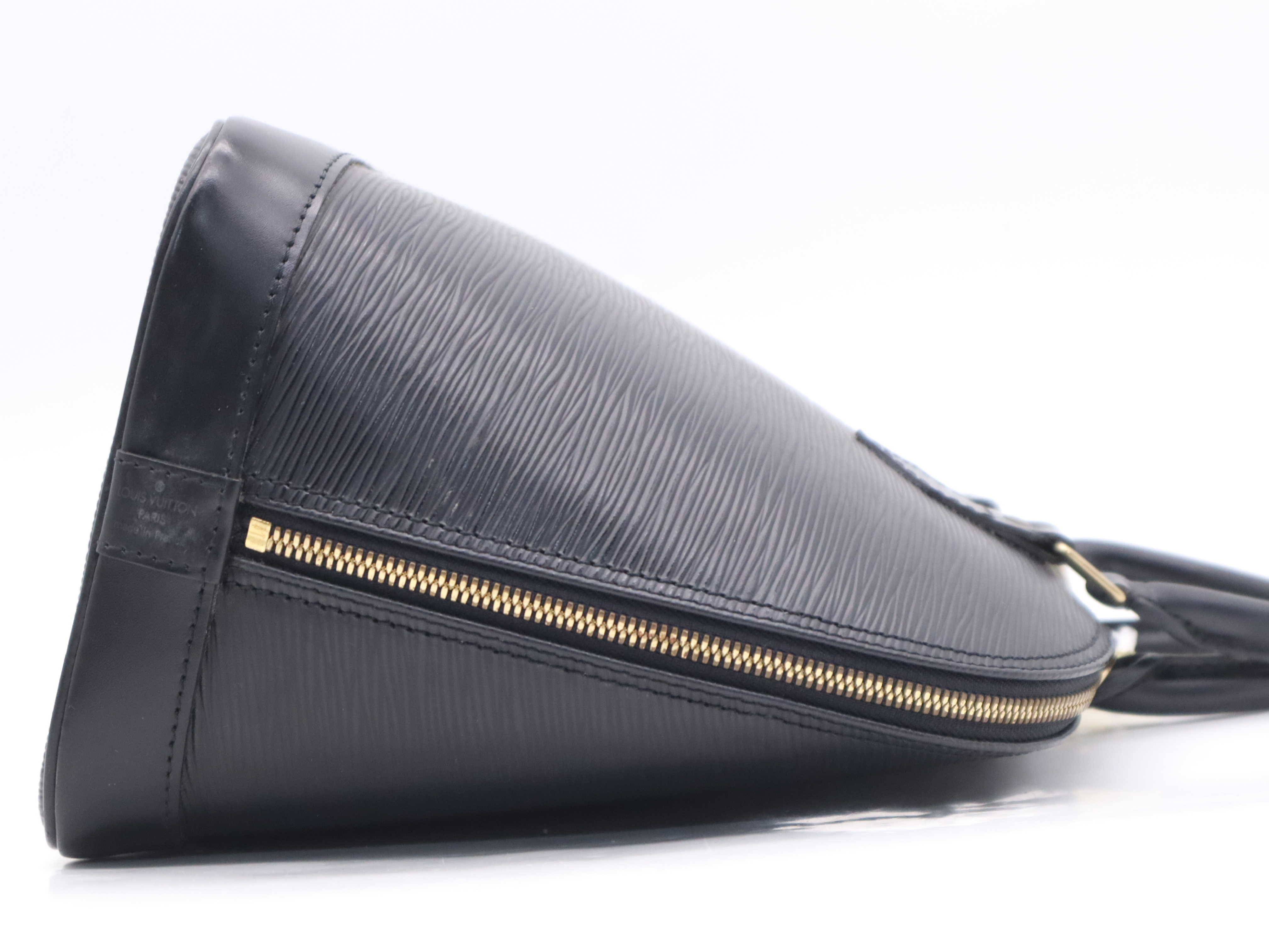 M52142 Epi Alma Noir Handbag — view 5