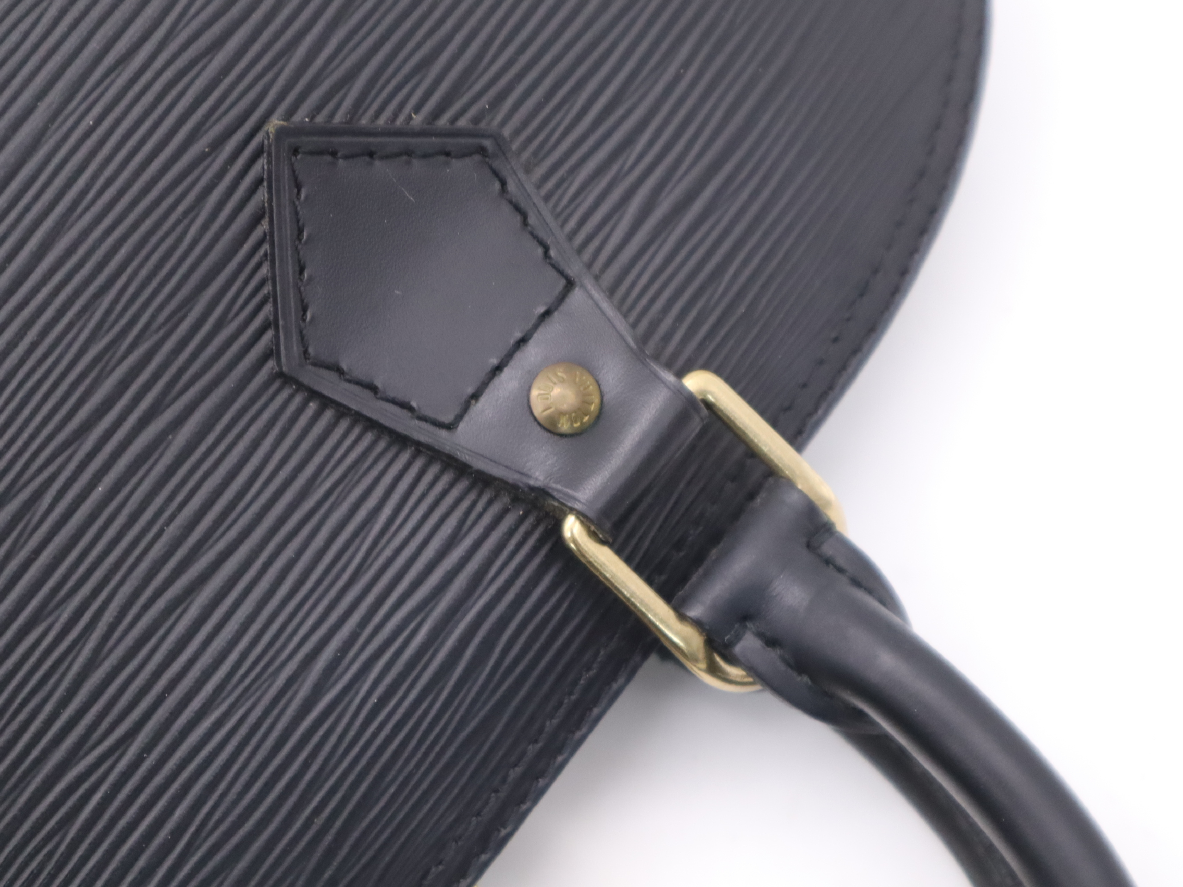 M52142 Epi Alma Noir Handbag — view 8