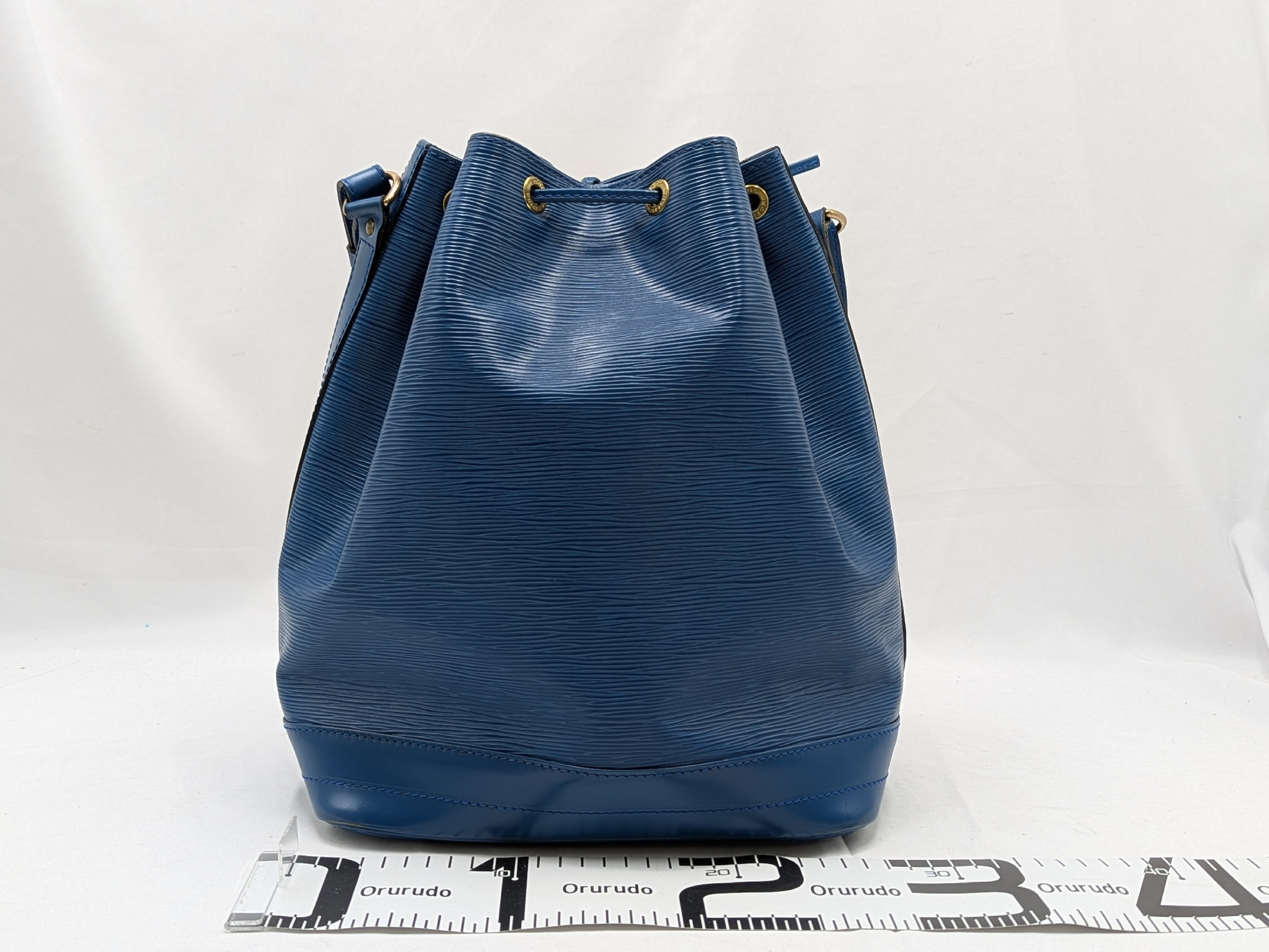 M44005 Epi Noe Toledo Blue AR0934 Handbag — view 2